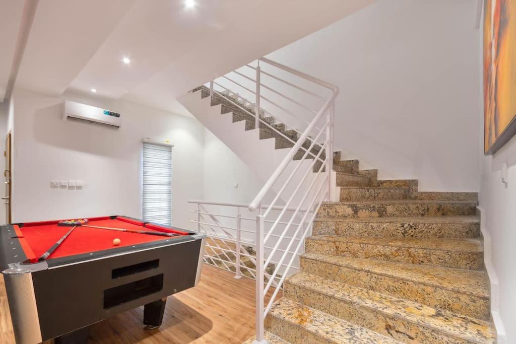luxurious 4 bedroom duplex