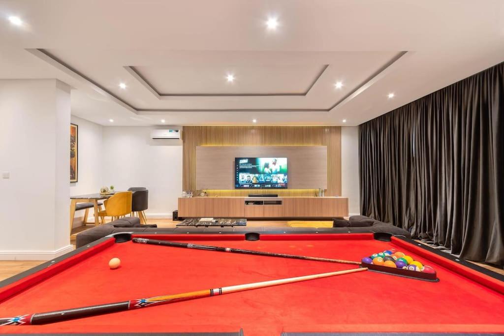 luxurious 4 bedroom duplex