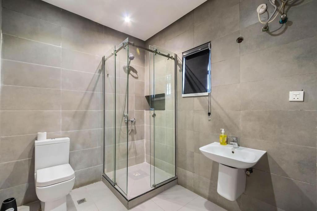 luxurious 4 bedroom duplex