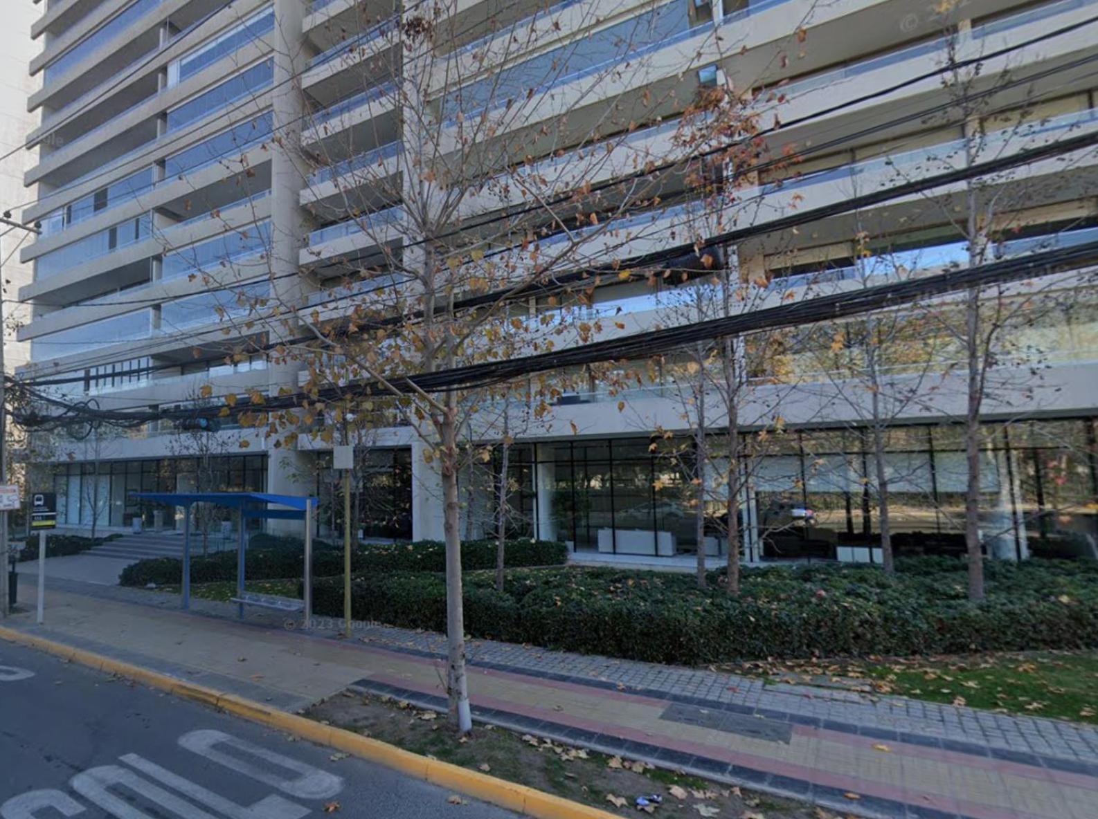 Hotel Apartamento en Las Condes frente a parque araucano - Image 1