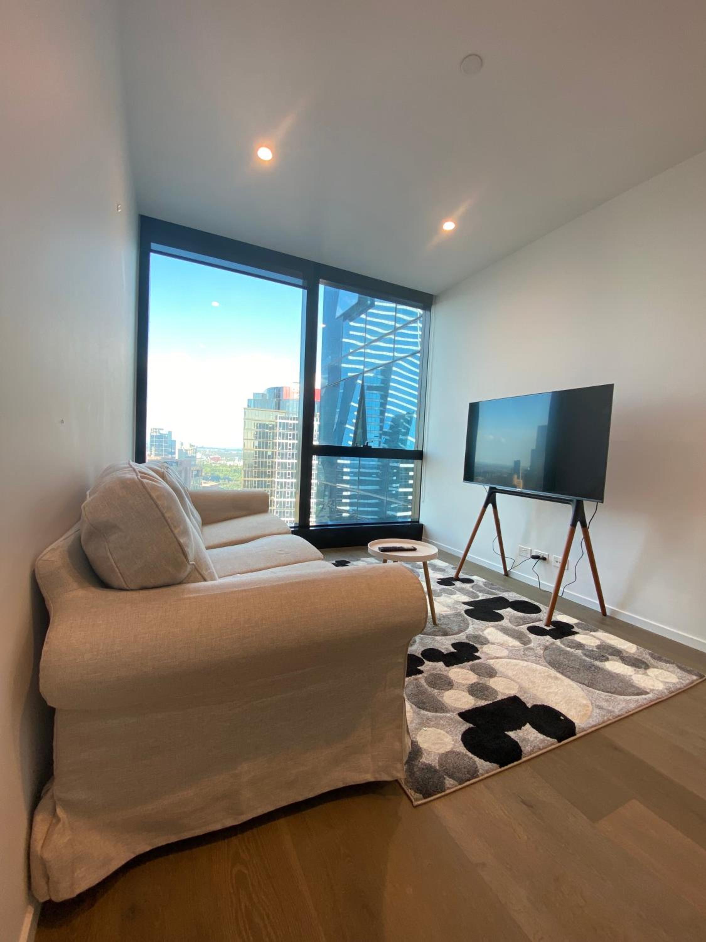 Aus108 - 1BR with breathtaking city views near crown walk to CBD