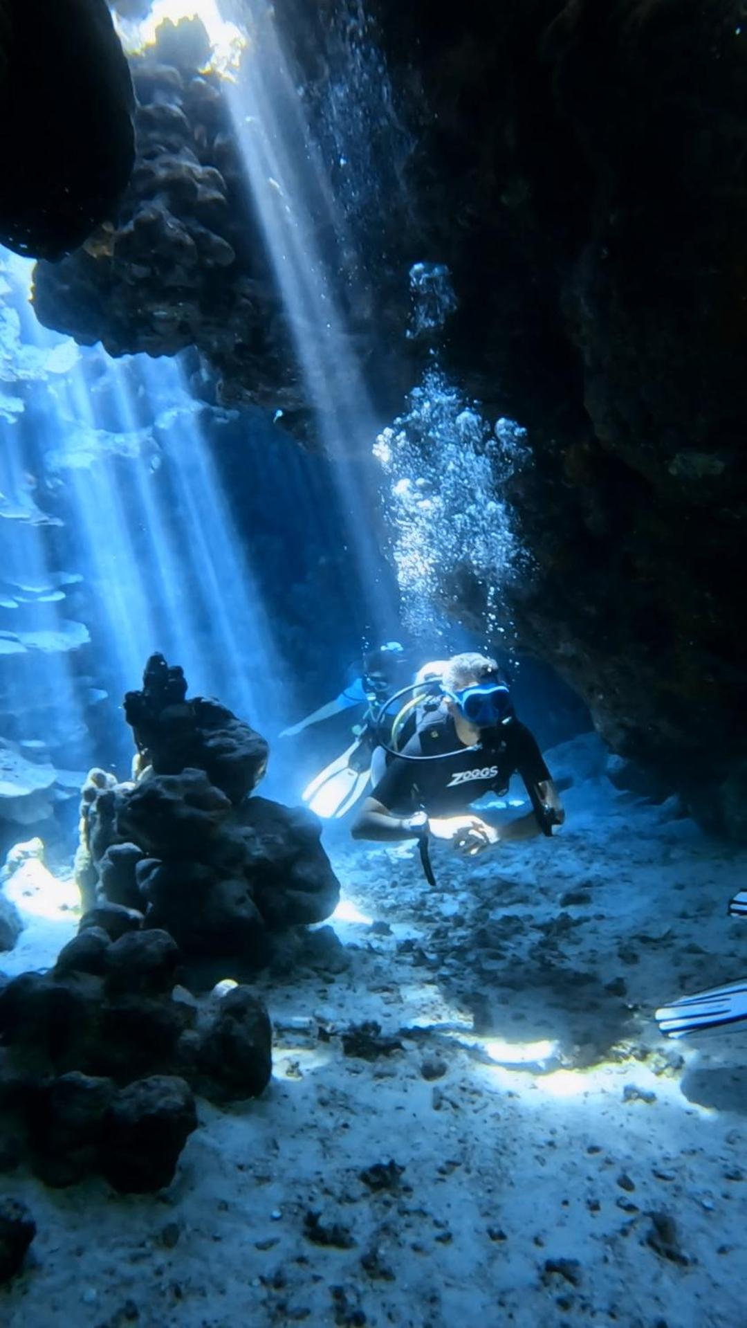 Deep Ashri Apartment & Dive Club - Image 4