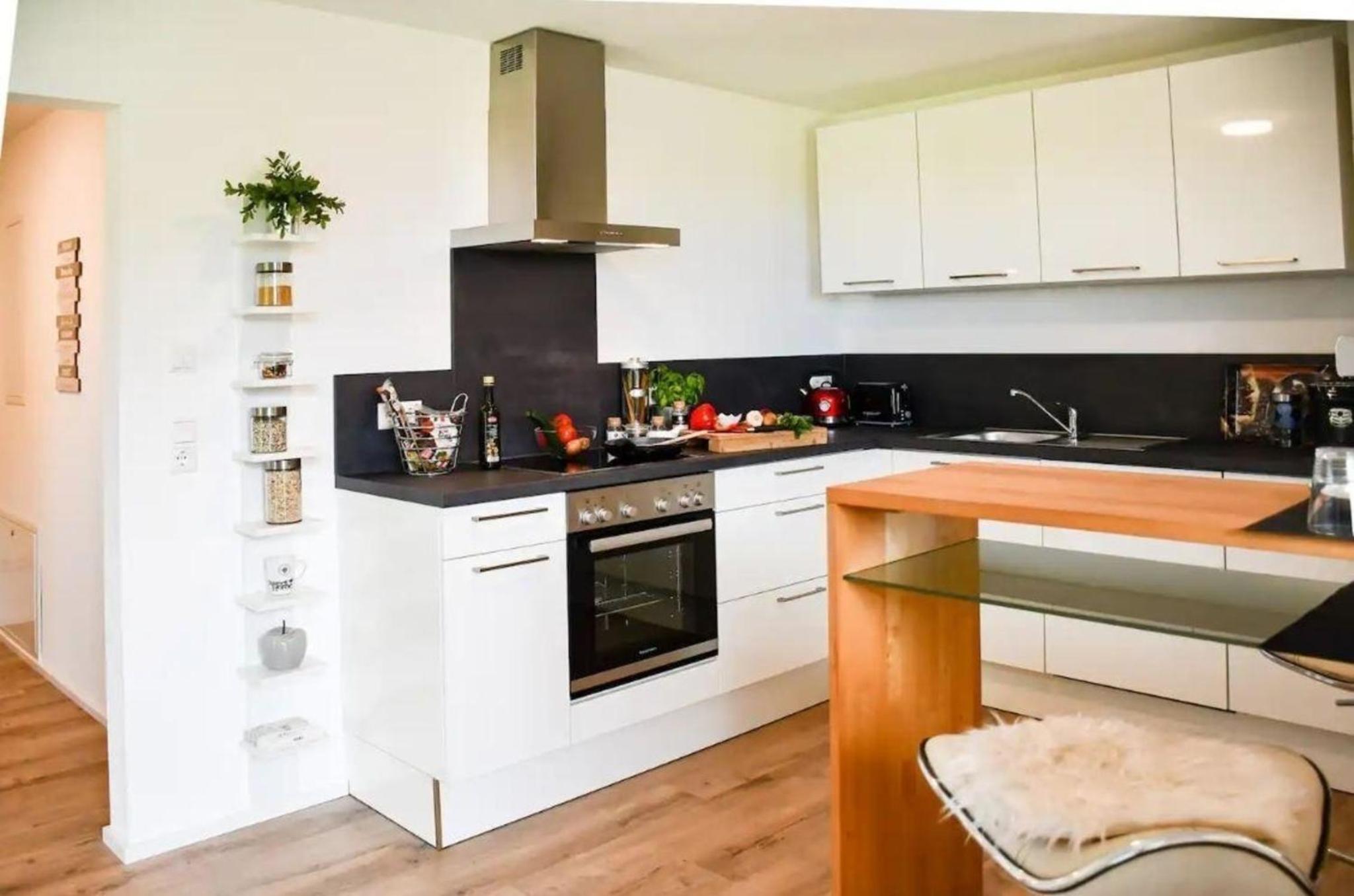 Haus Mit Whirlpool, Sauna Und Schwarzwaldblick