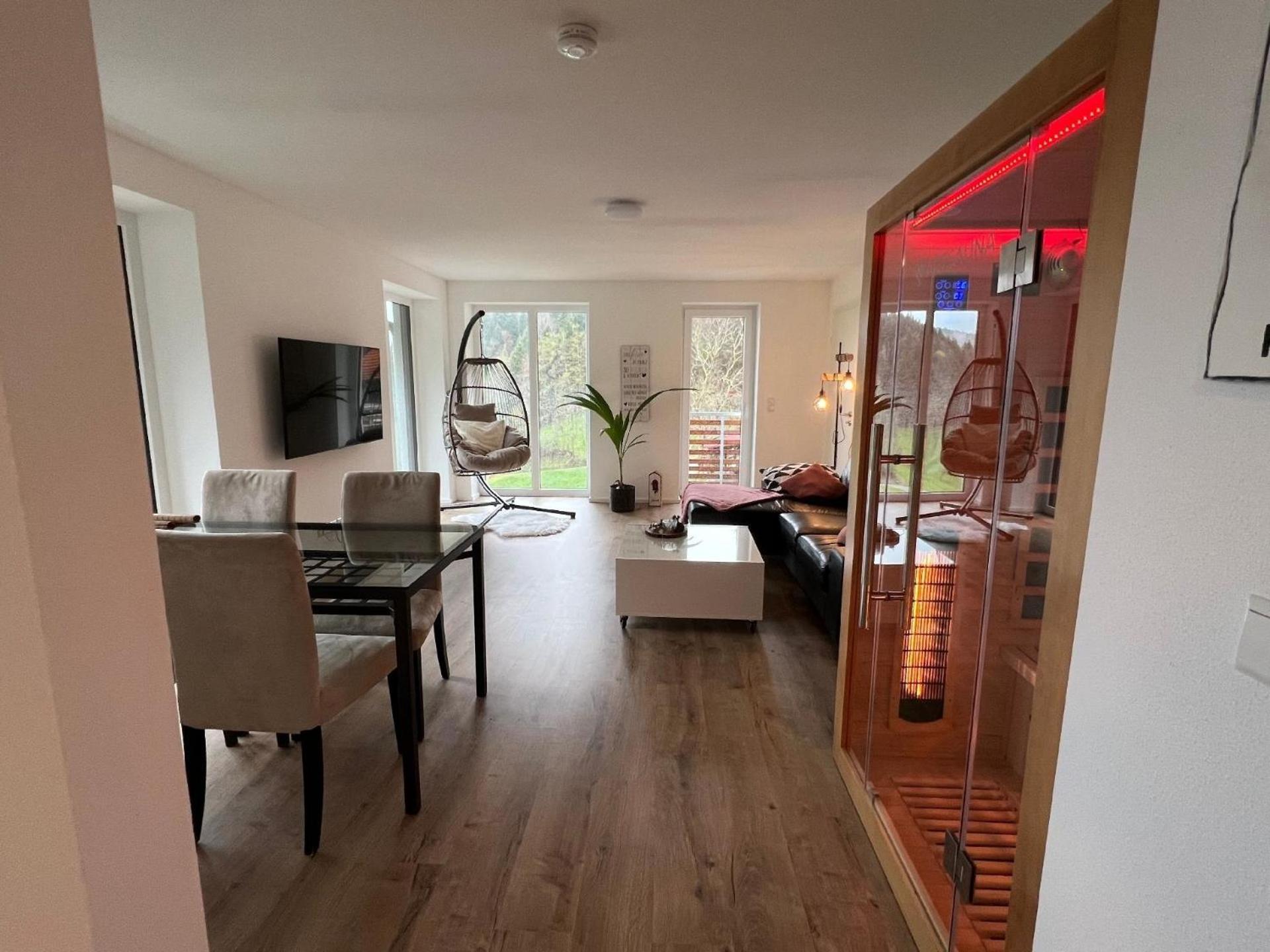 Haus Mit Whirlpool, Sauna Und Schwarzwaldblick