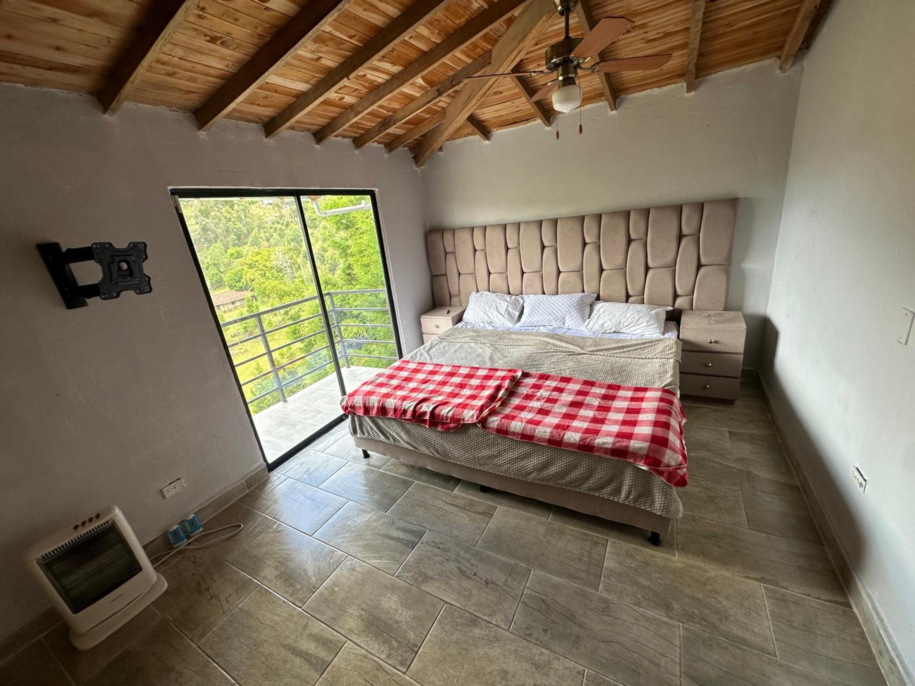 Casa con piscina Finca with Pool