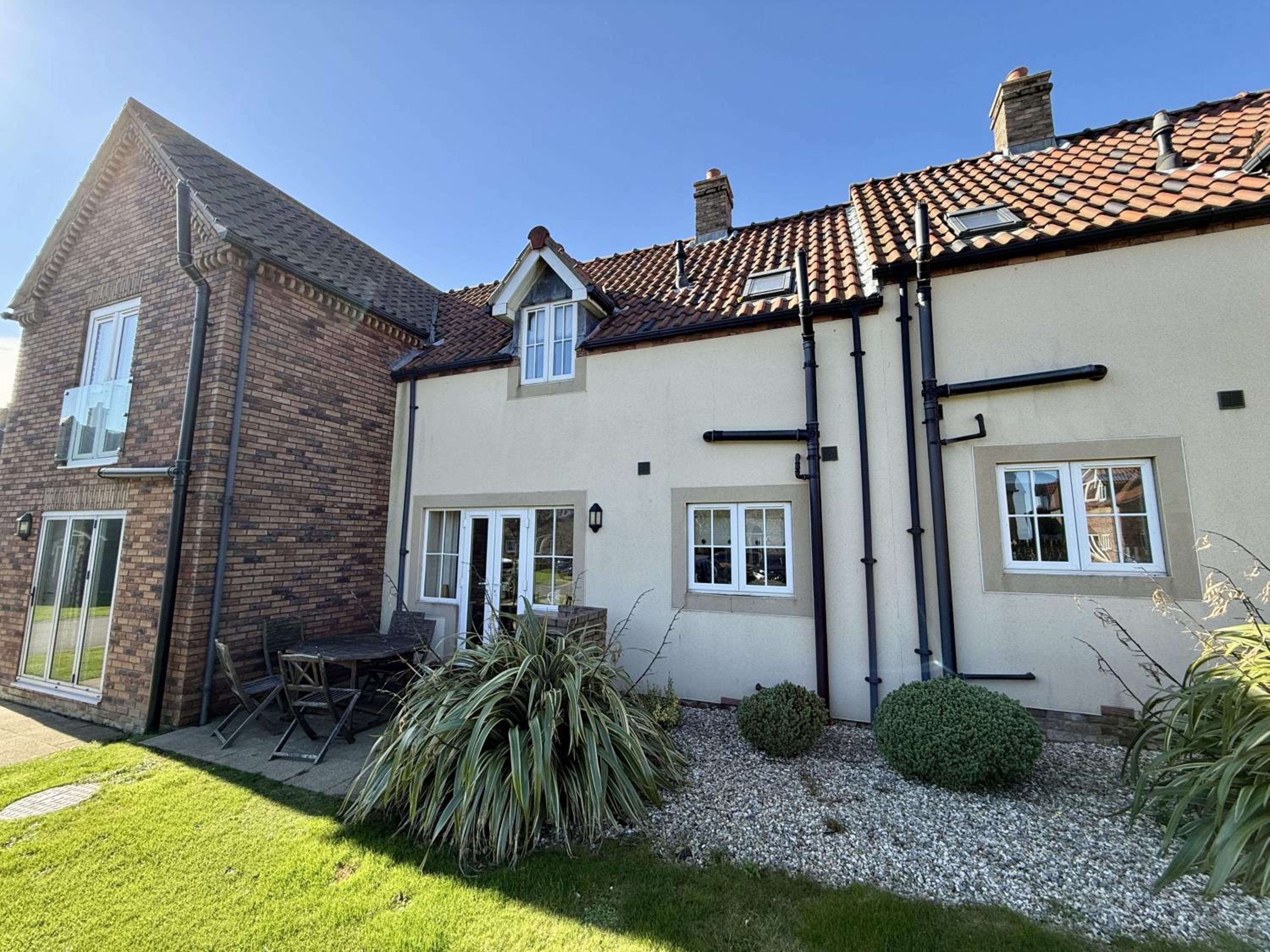 Our House - Part of the The Bay Filey Holiday Village with pool, gym and direct beach access, pub, restaurant, tennis and meadows walks