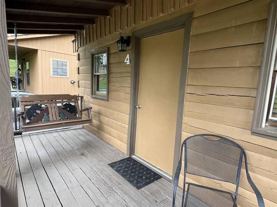 Homey Cabin with Mountain Views view 2