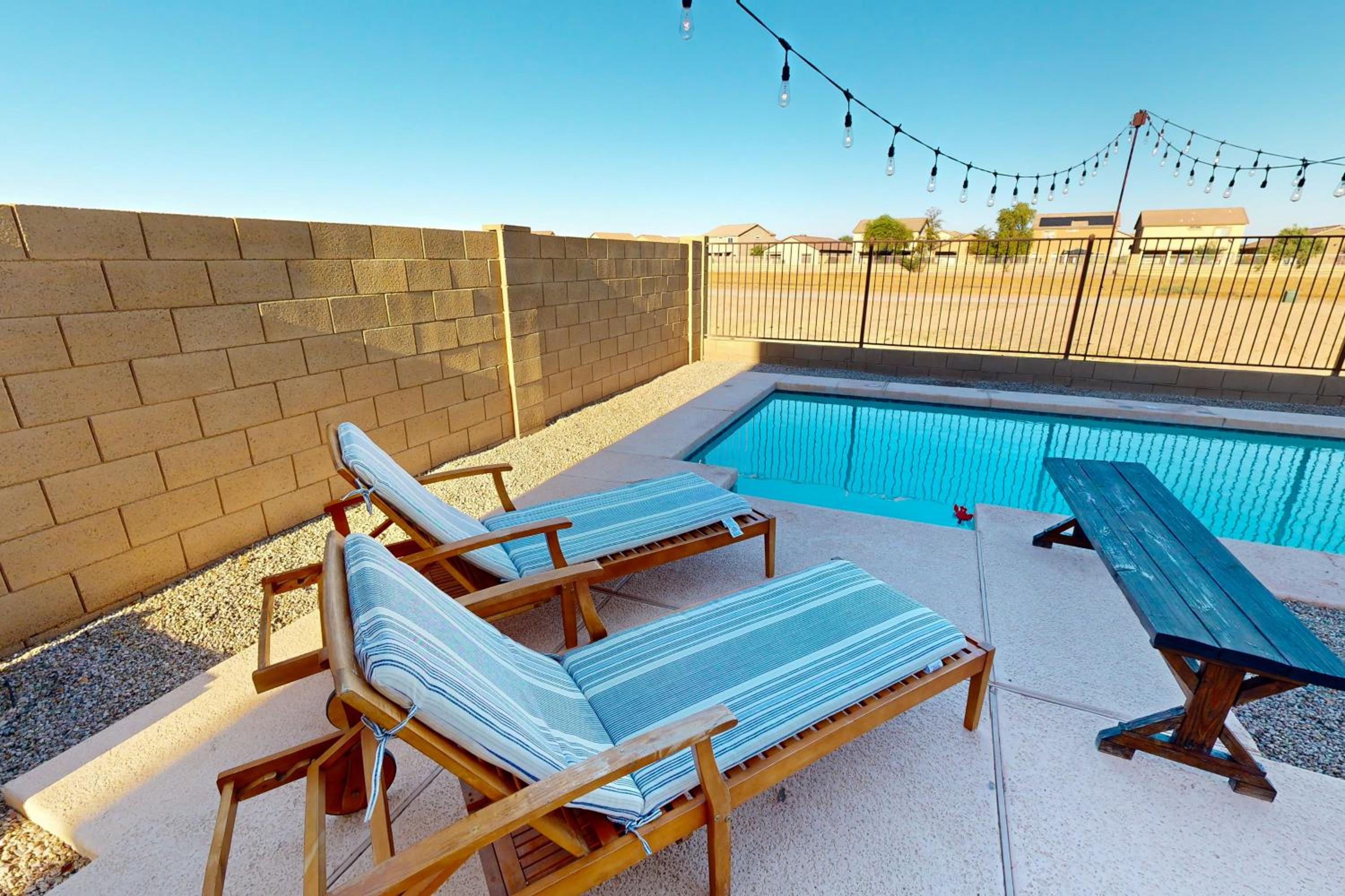 Hot Tub and Game Room Poolside Paradise in Phoenix!