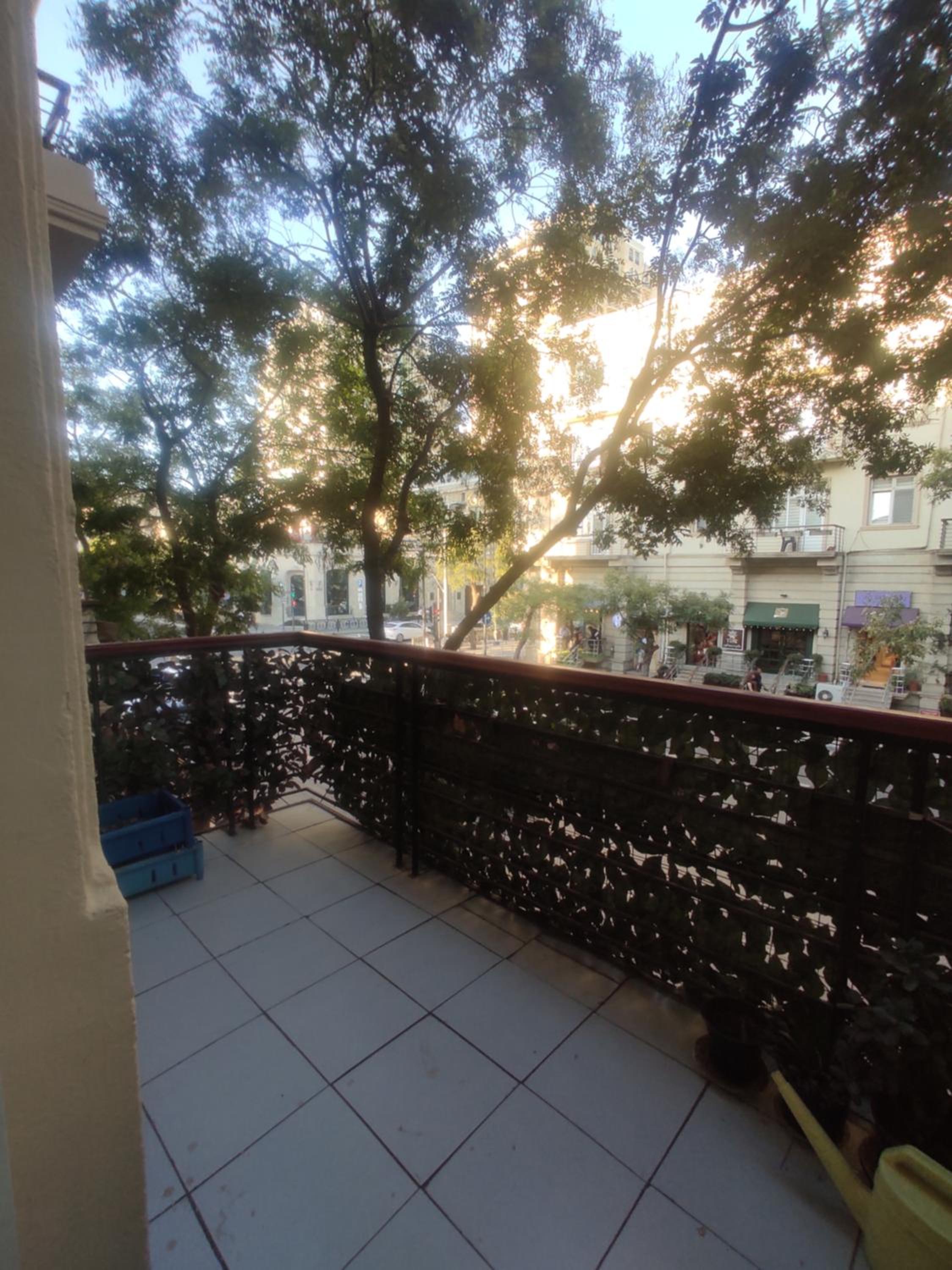 2 room apartment in the city center