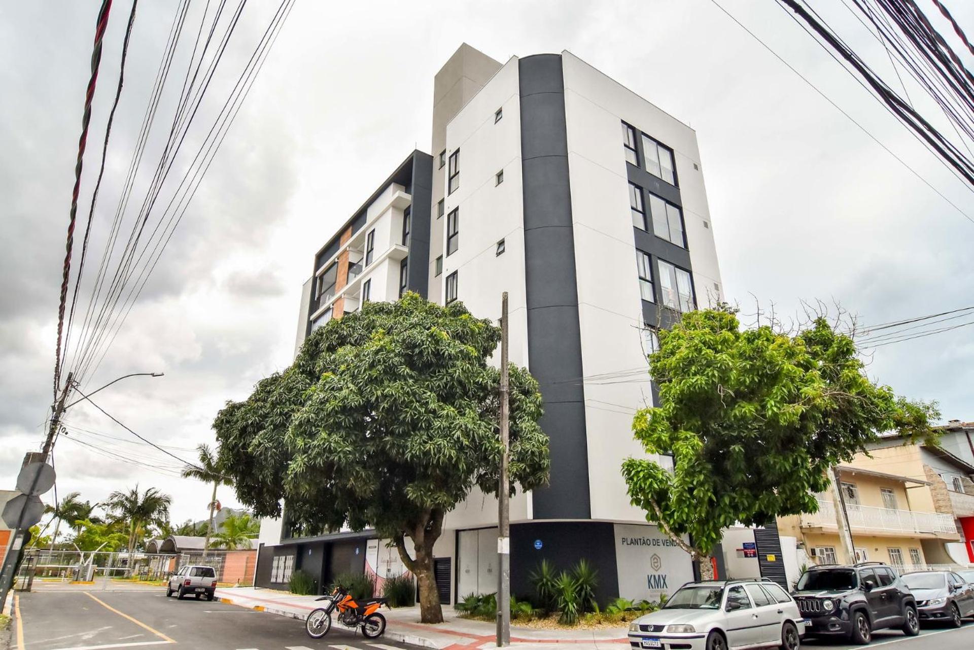 Ótima localização, Apto NOVO no Bay Village KQ8551