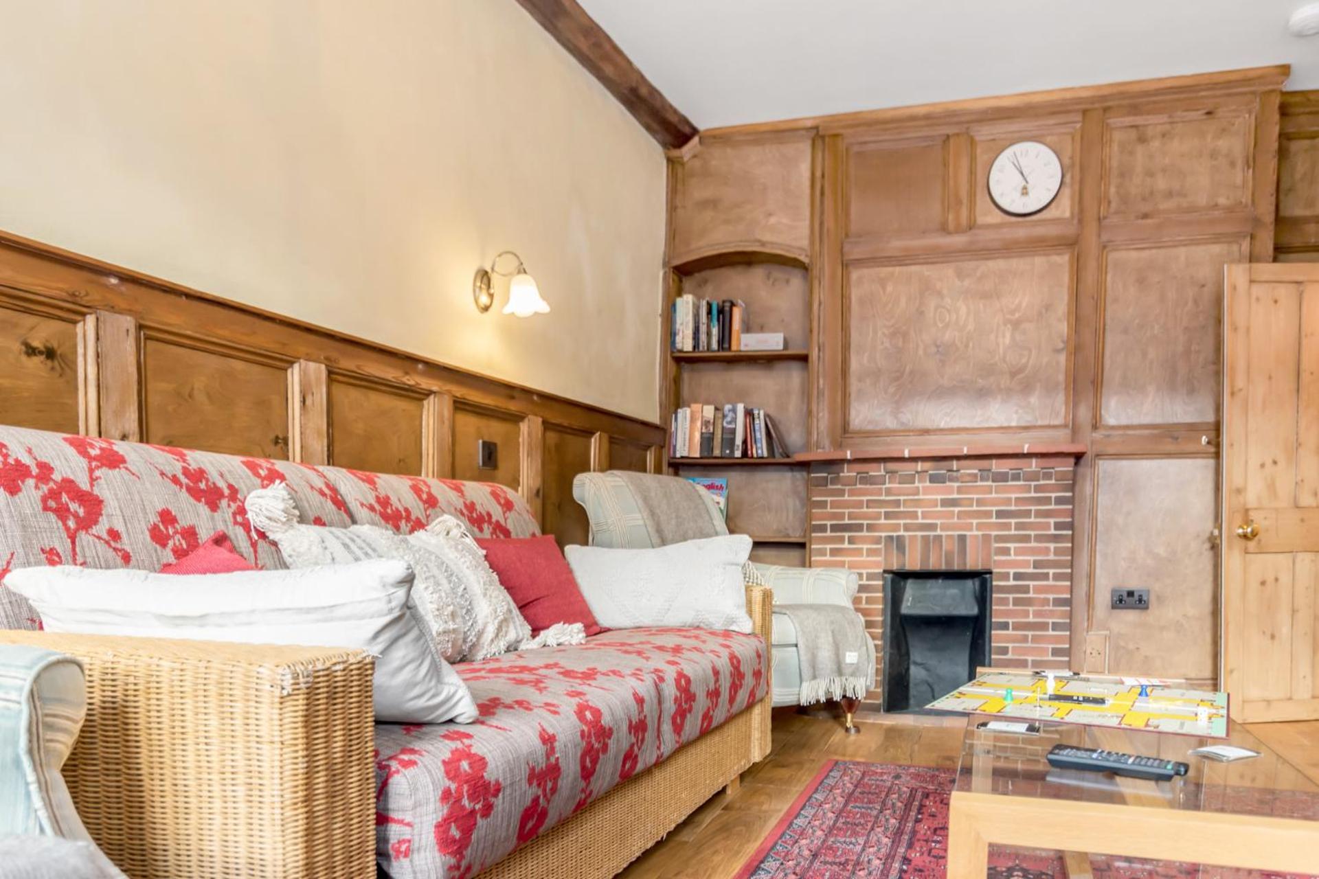 15A St Giles with parking view 2