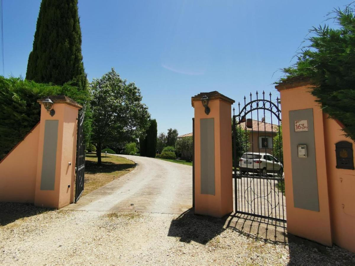 Villa Montesegnale
