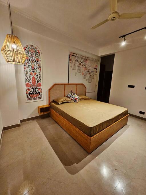 Luxury home with projector room near Kasauli view 4