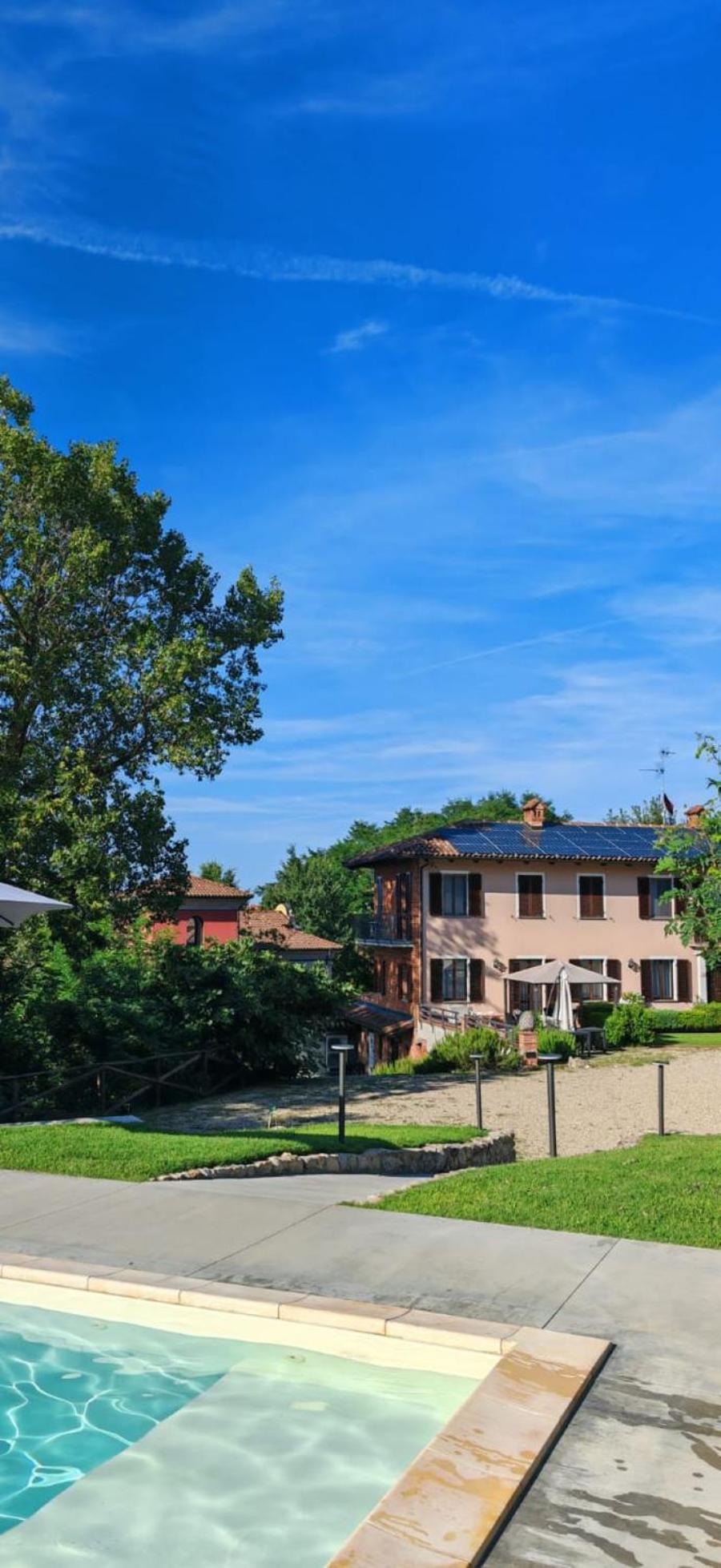 Hotel B&B Lanterna delle Fate Cascina piemontese and pool for exclusive use - Image 1