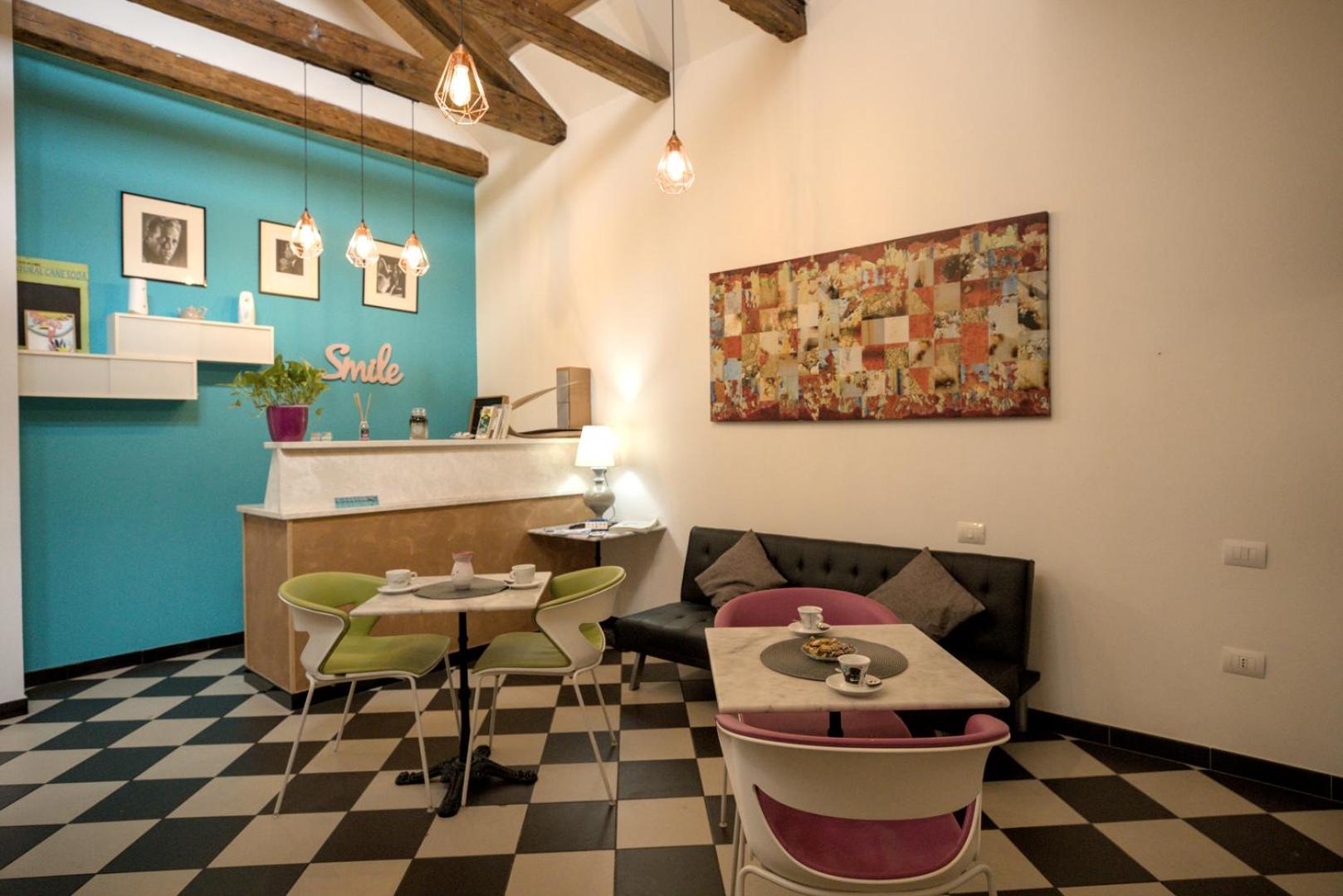 Manì Rooms