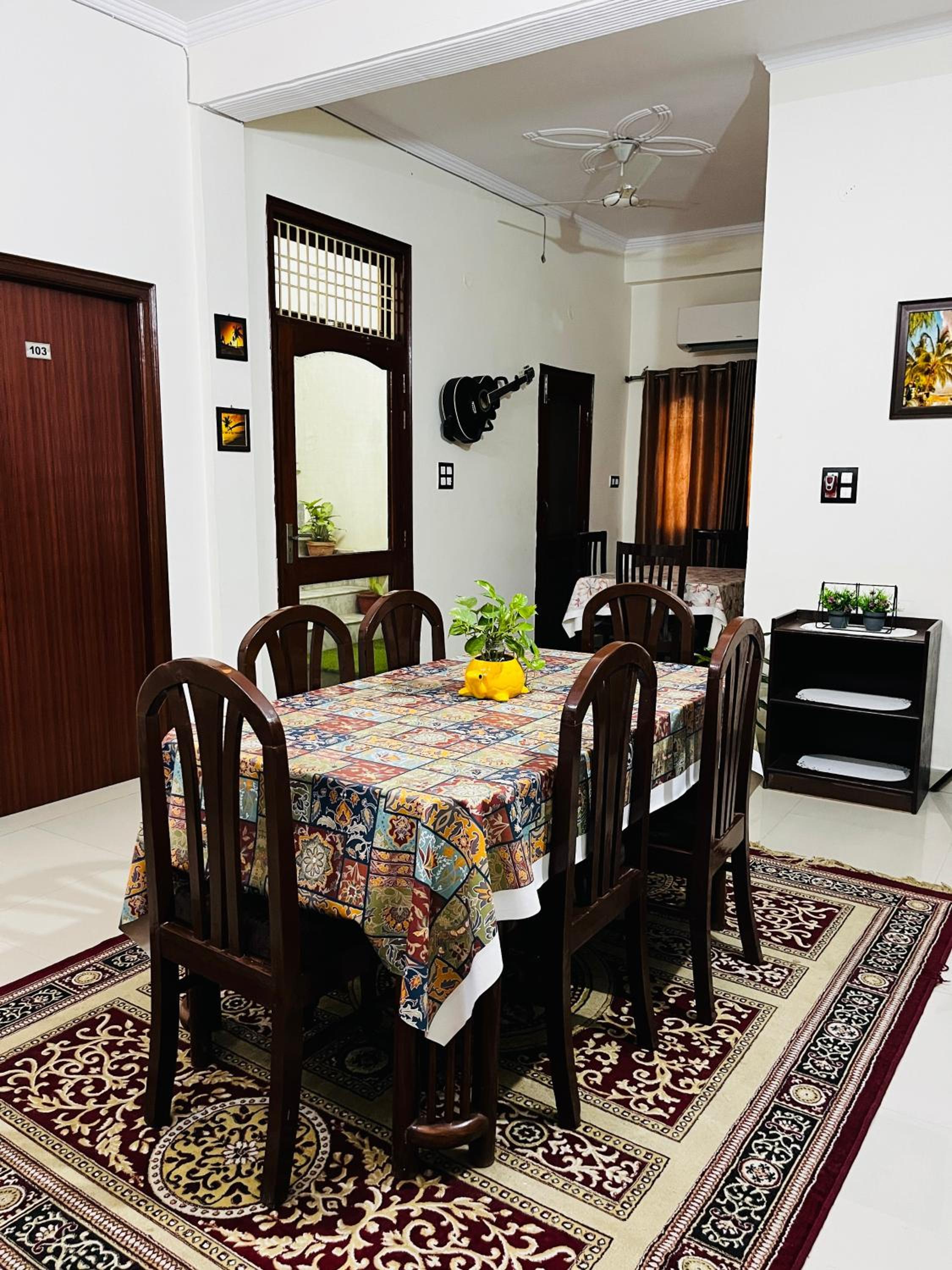 dining