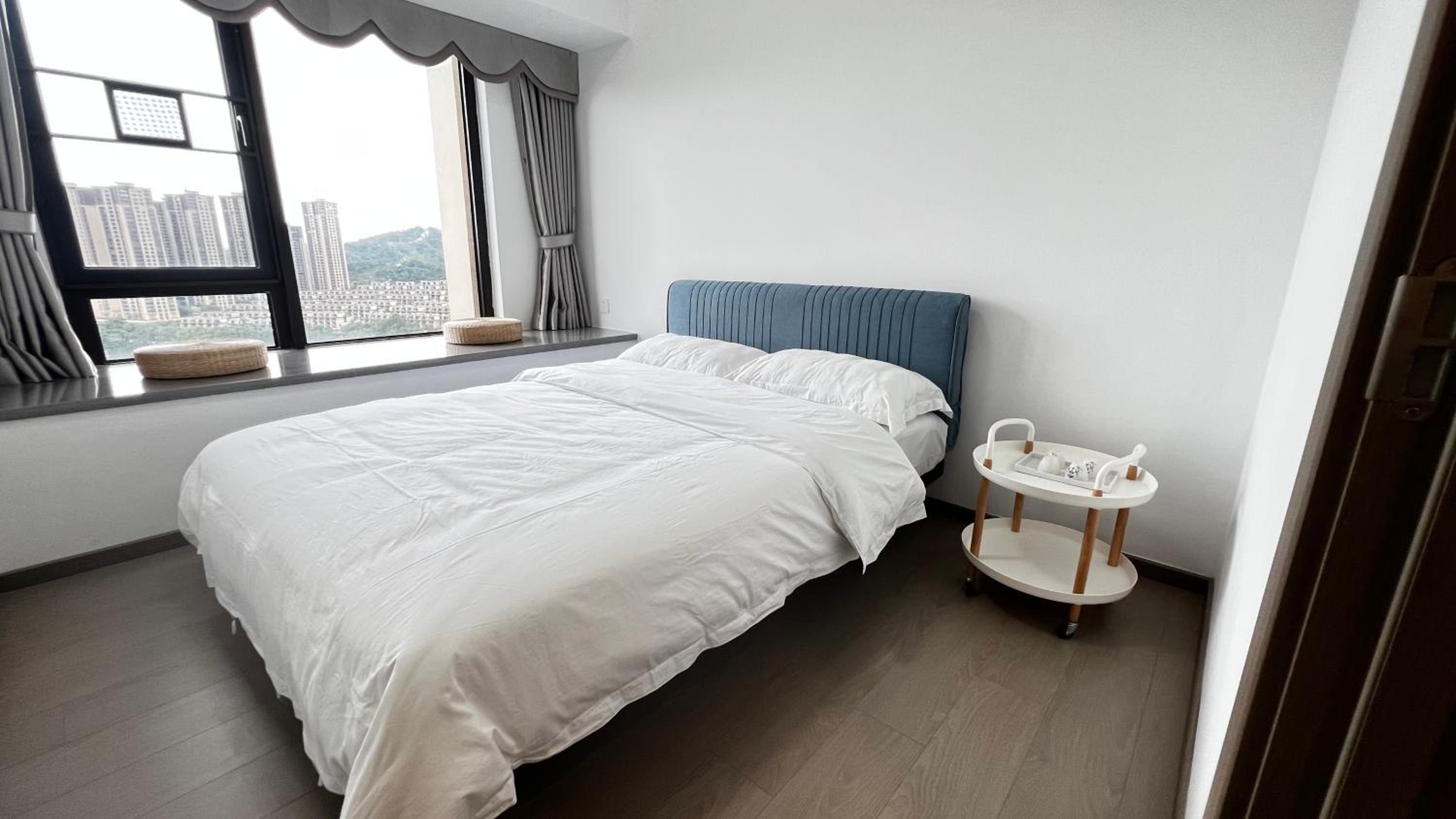 Jade Apartment