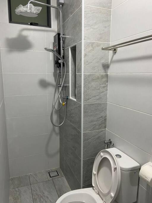 3R2B KSL2 Midvalley Southkey Ikea Toppen Aeon
