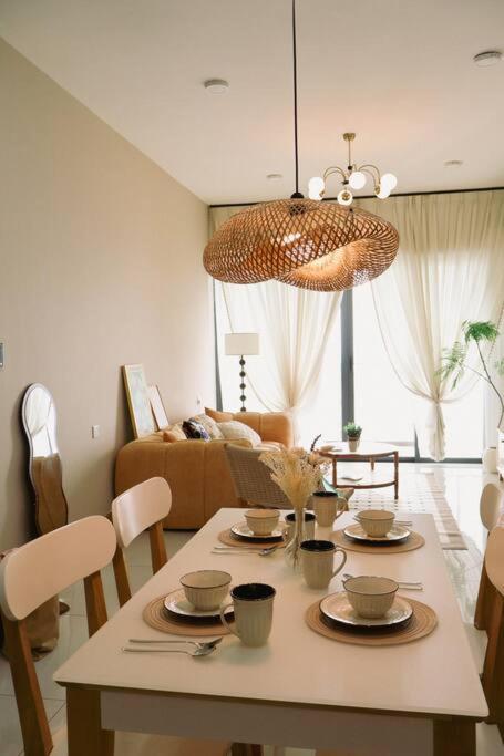 Country Garden Danga Bay,Full Seaview, 6-8pax, Netflix