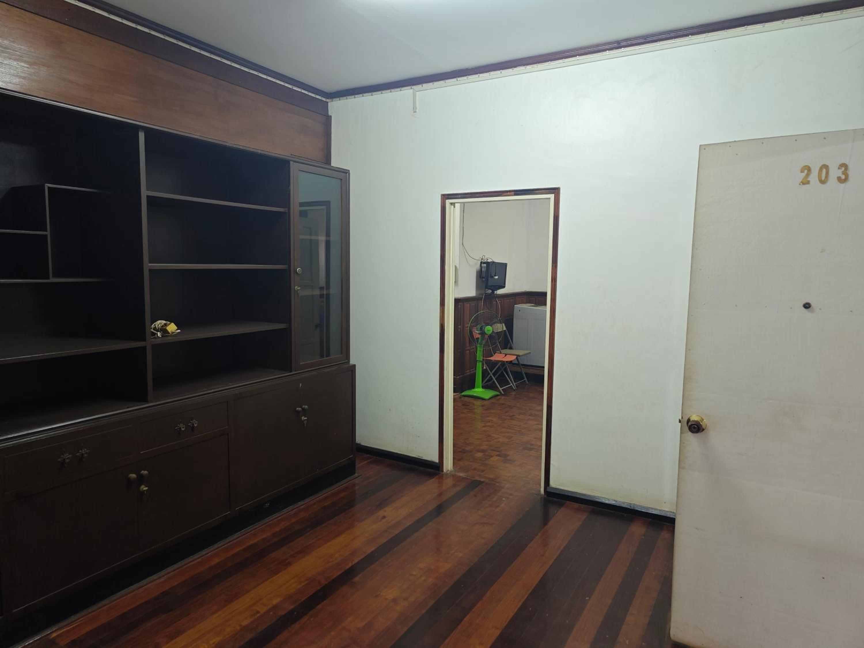 Gold house apartment