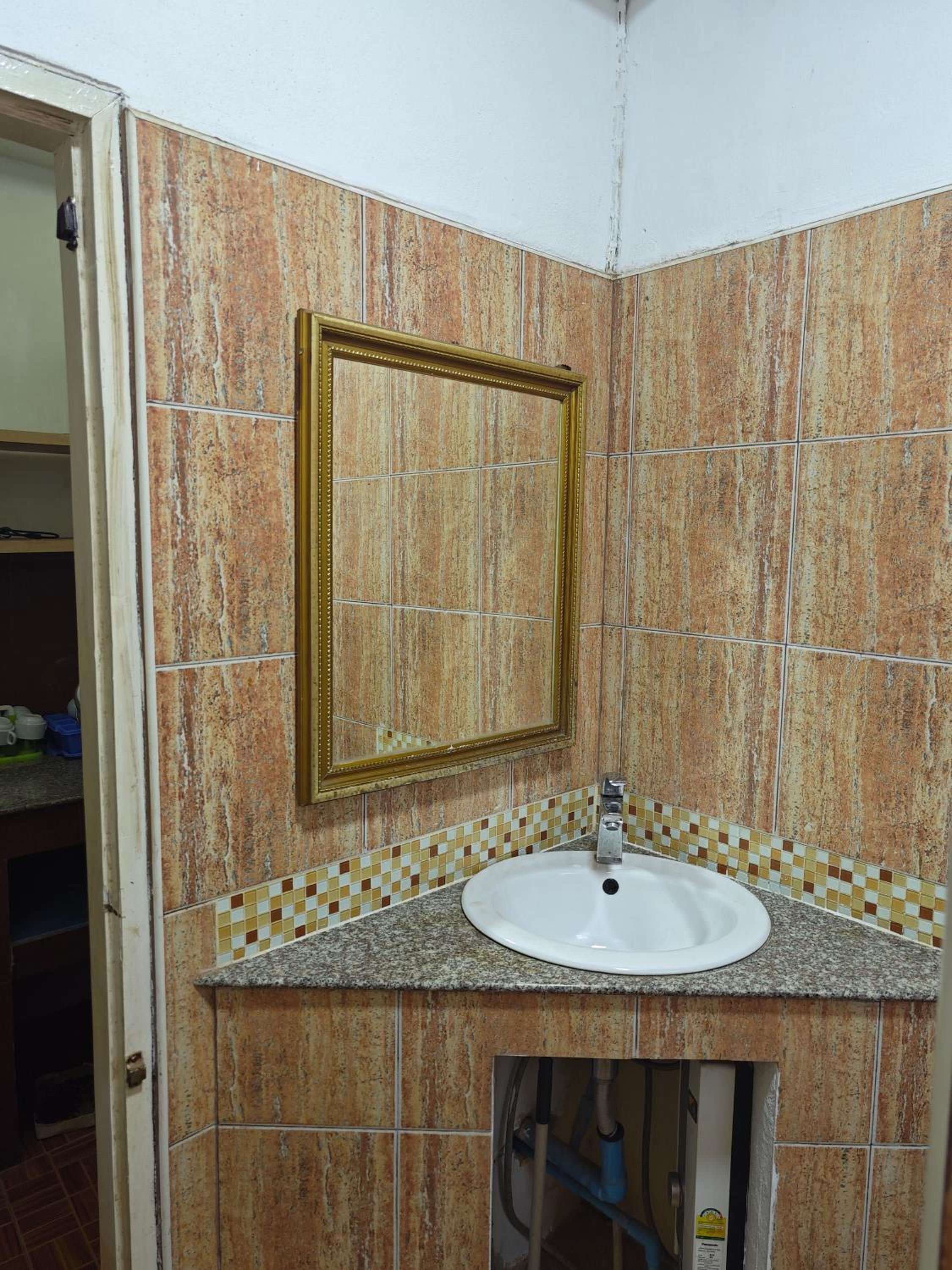 Gold house apartment