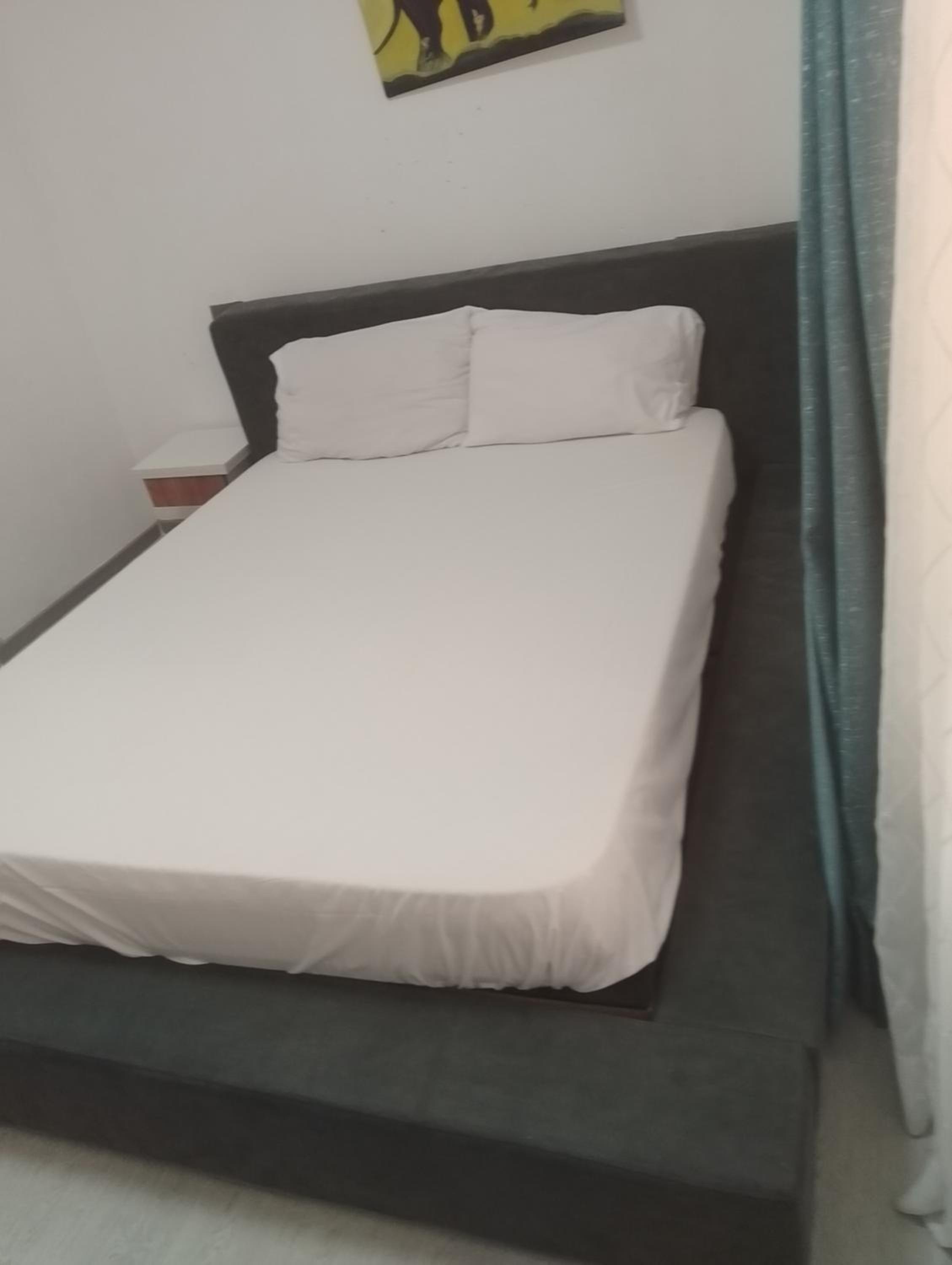 Beautiful 2 bedroom at royal garden apartments view 2