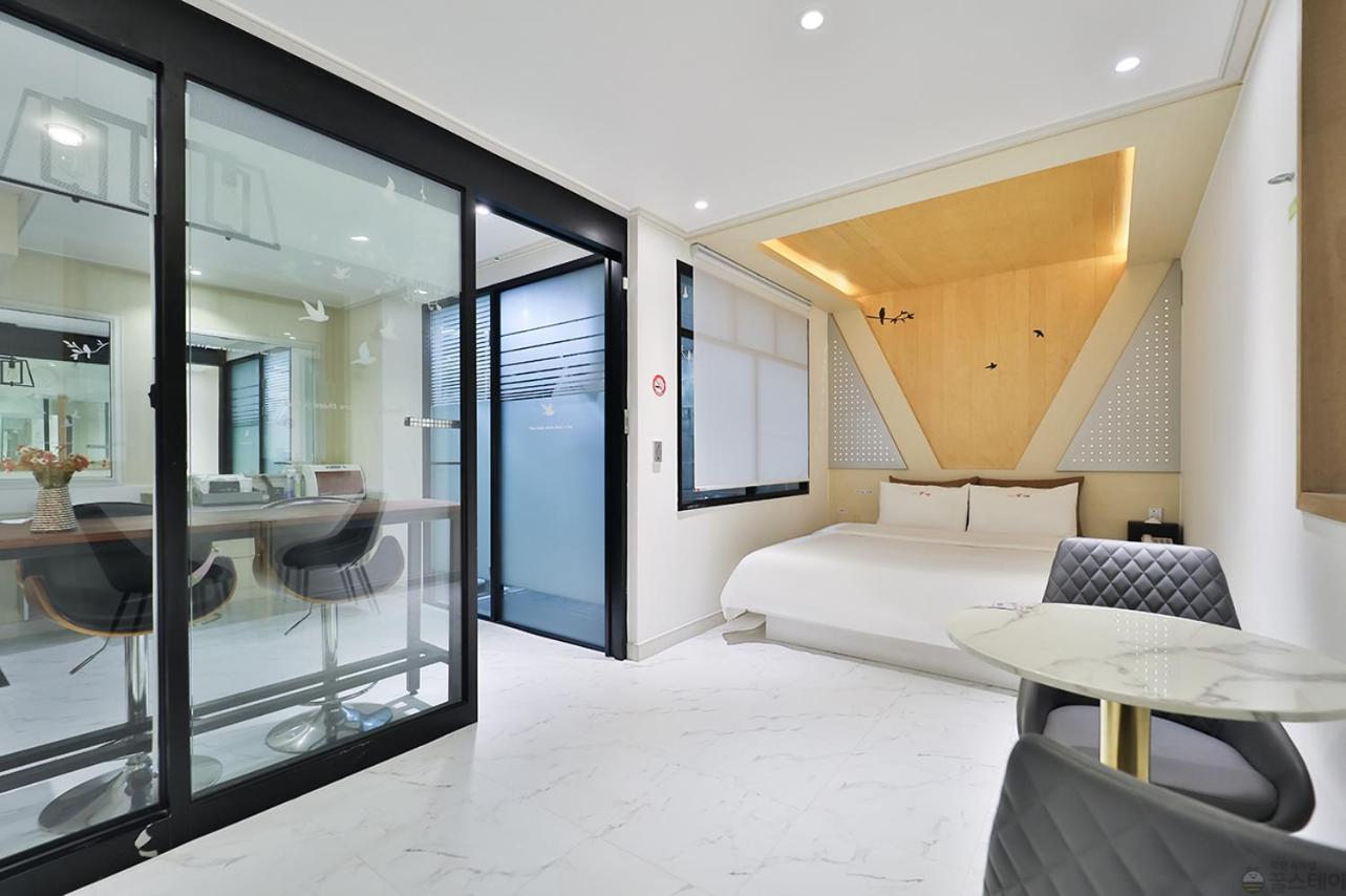 Time Hotel