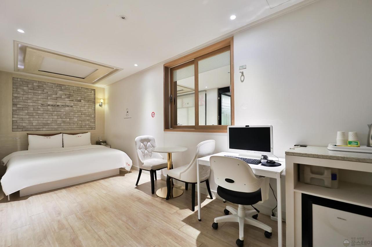 Time Hotel
