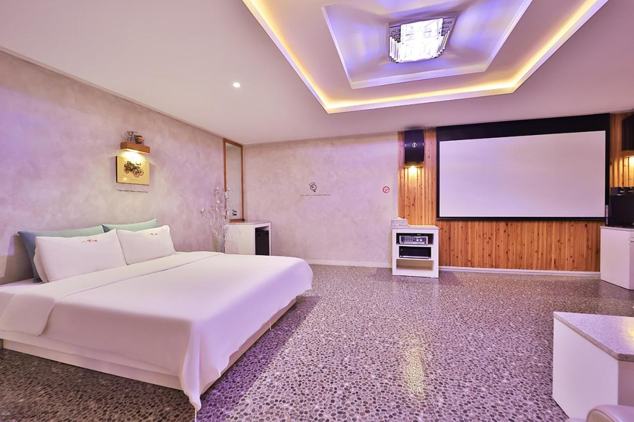 Time Hotel