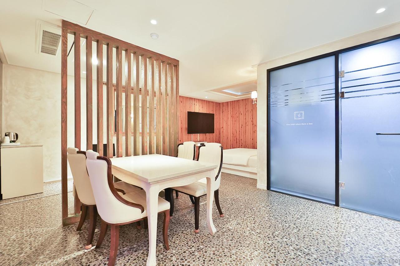 Time Hotel