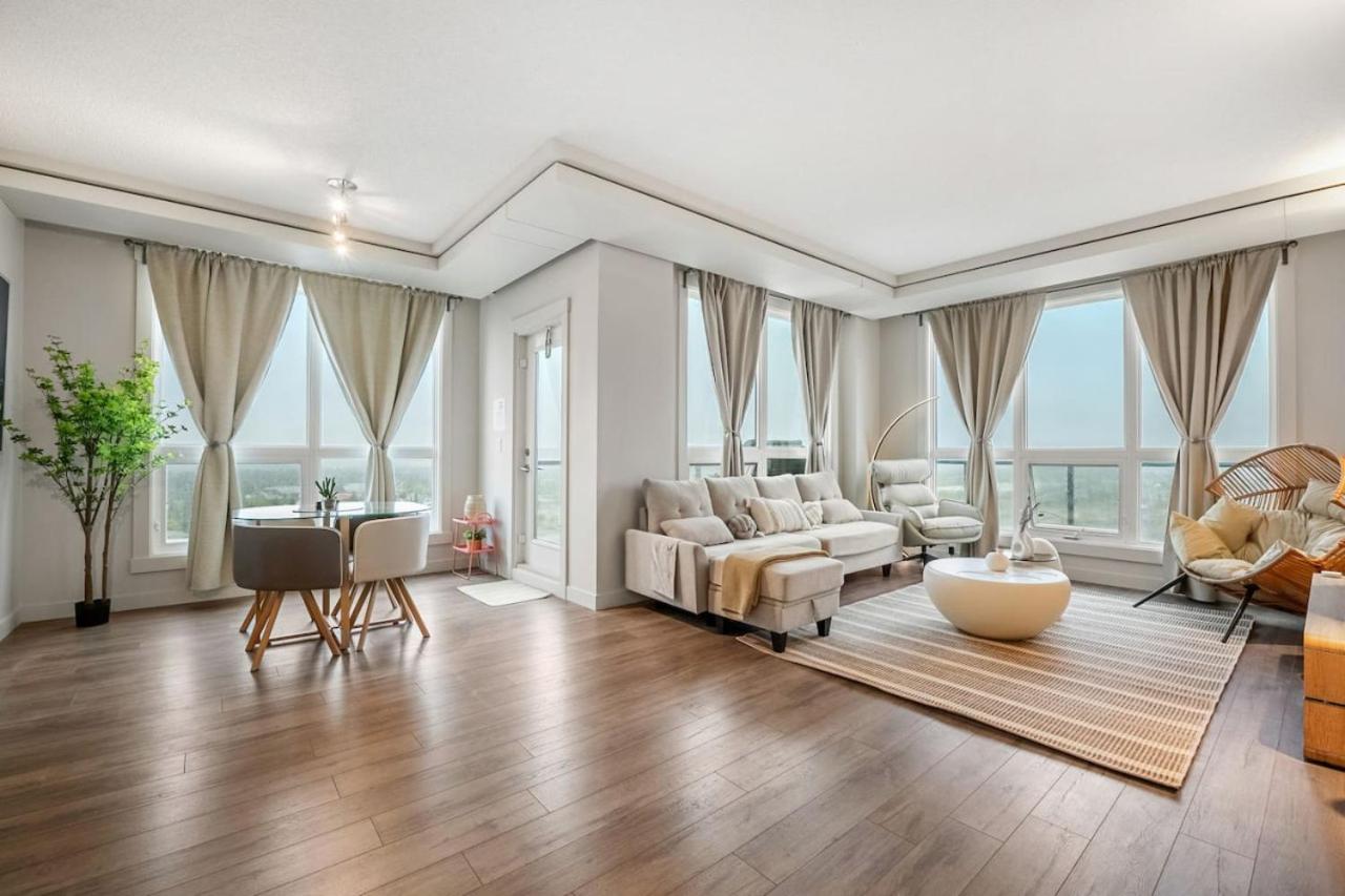 Upscale Penthouse Stay with Mountain & City Views, Free Parking, BBQ Grill, Office Space & More