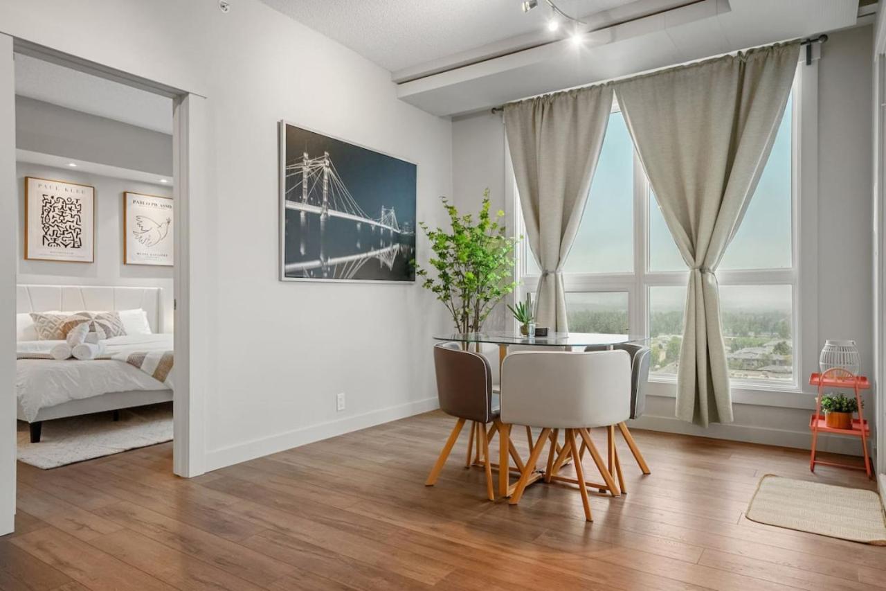 Upscale Penthouse Stay with Mountain & City Views, Free Parking, BBQ Grill, Office Space & More