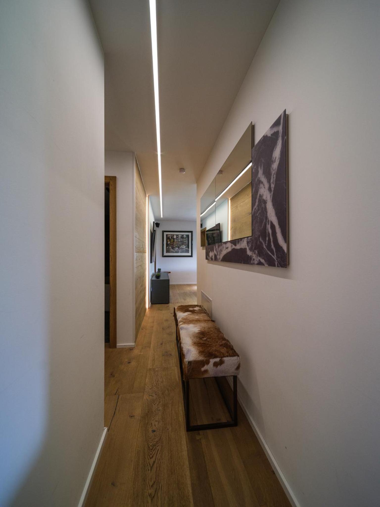 Luxury Mountain Apartment with Private Sauna and Underground Parking