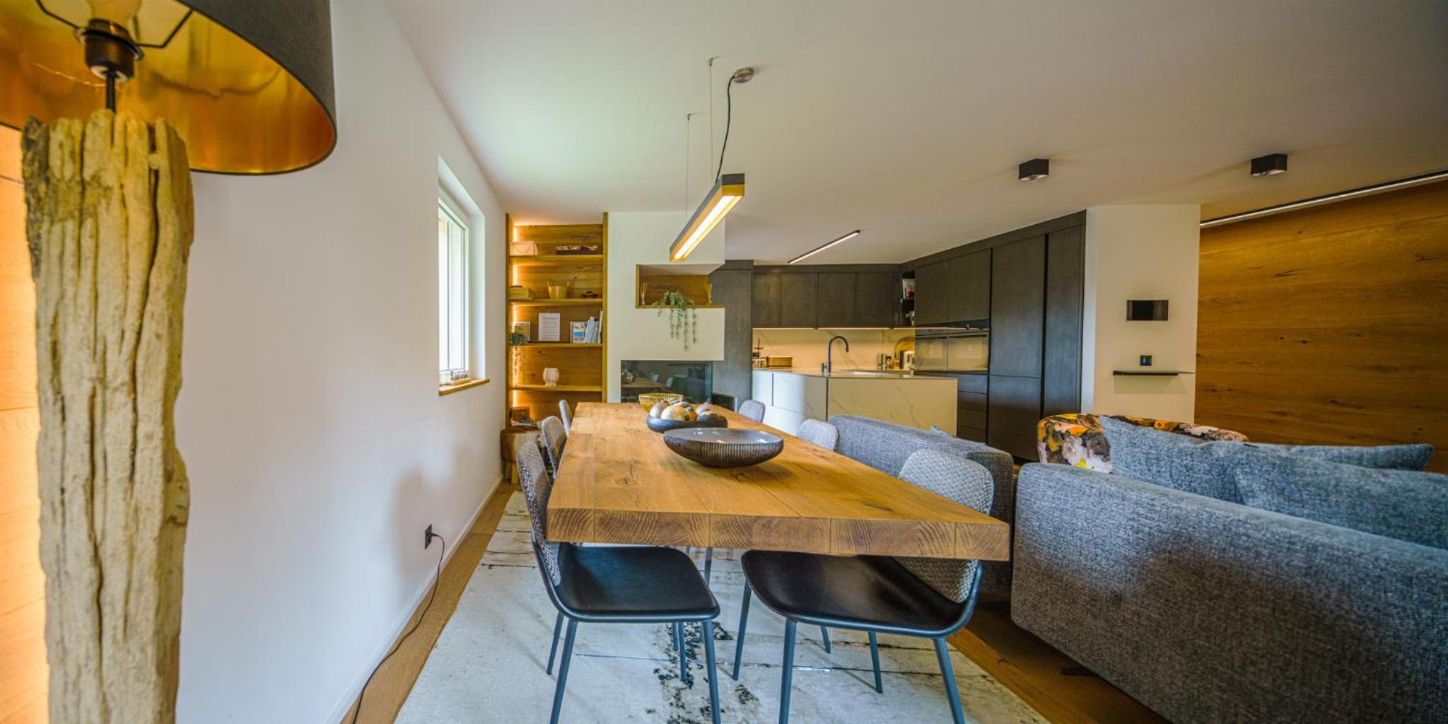 Luxury Mountain Apartment with Private Sauna and Underground Parking