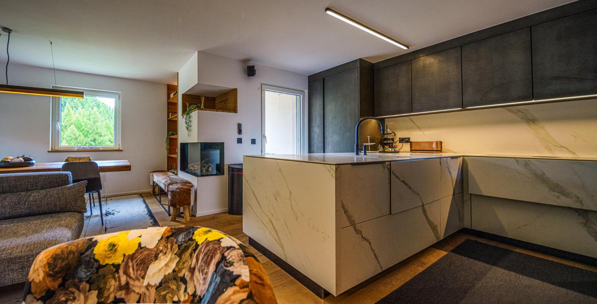 Luxury Mountain Apartment with Private Sauna and Underground Parking