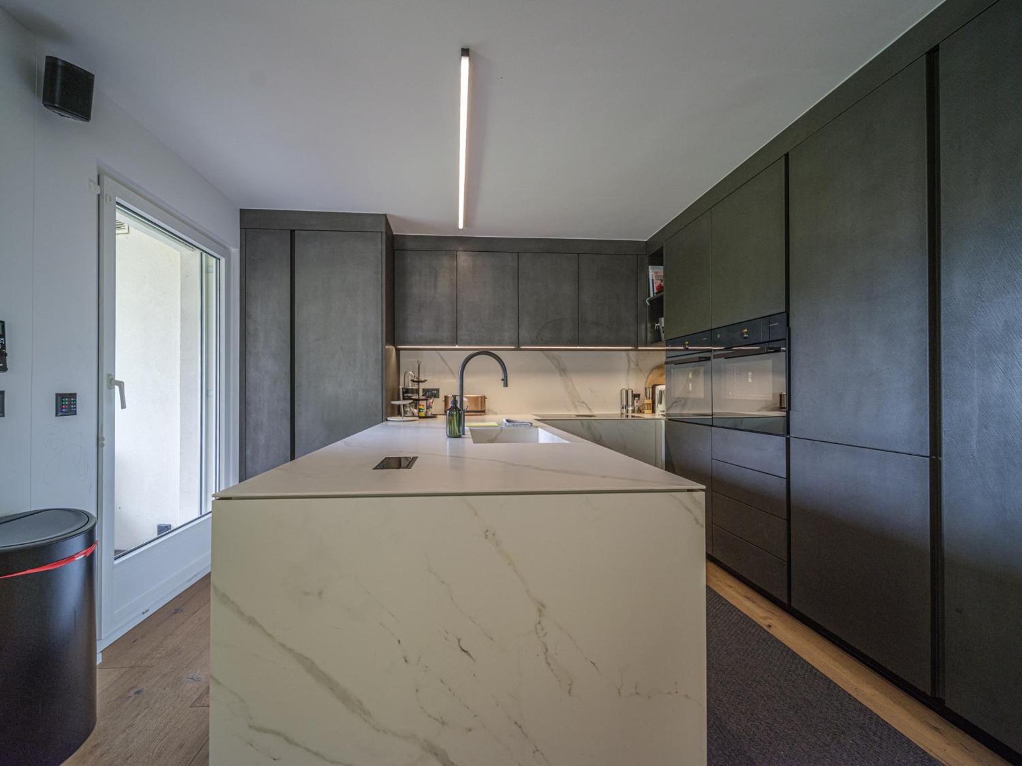 Luxury Mountain Apartment with Private Sauna and Underground Parking