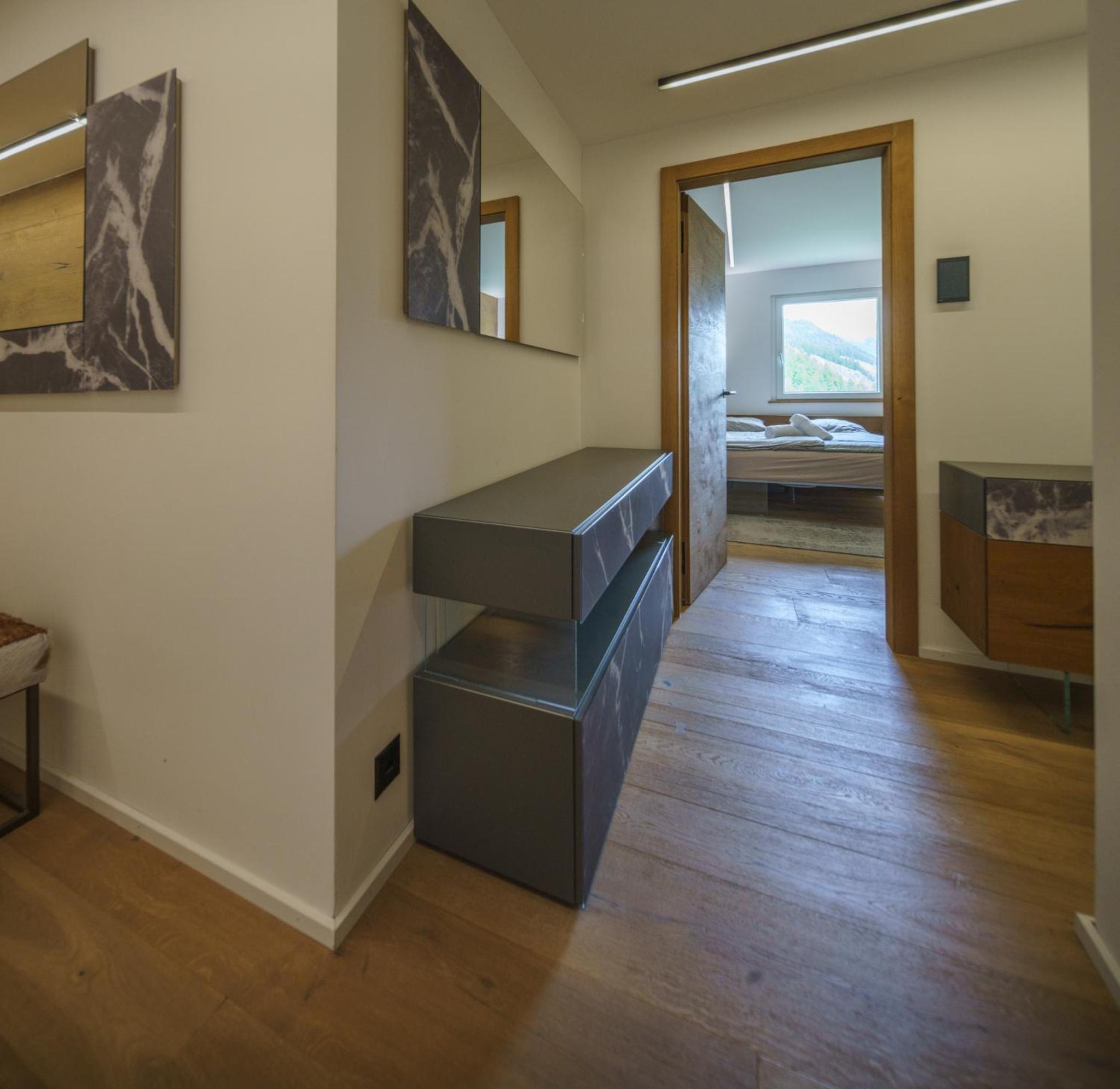 Luxury Mountain Apartment with Private Sauna and Underground Parking
