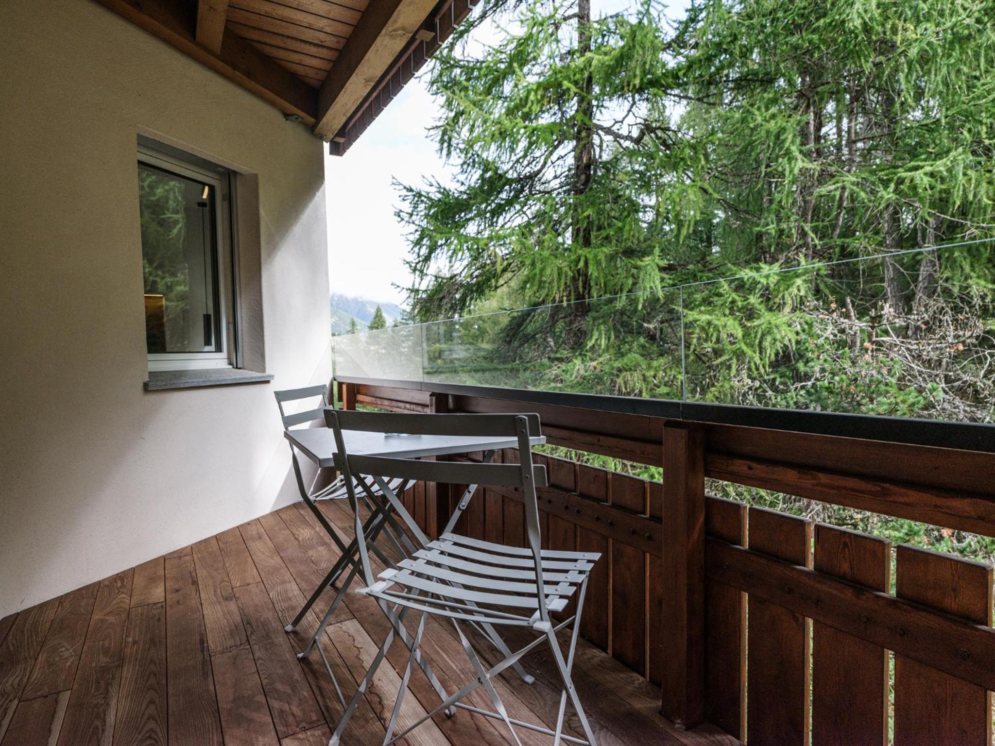 Luxury Mountain Apartment with Private Sauna and Underground Parking