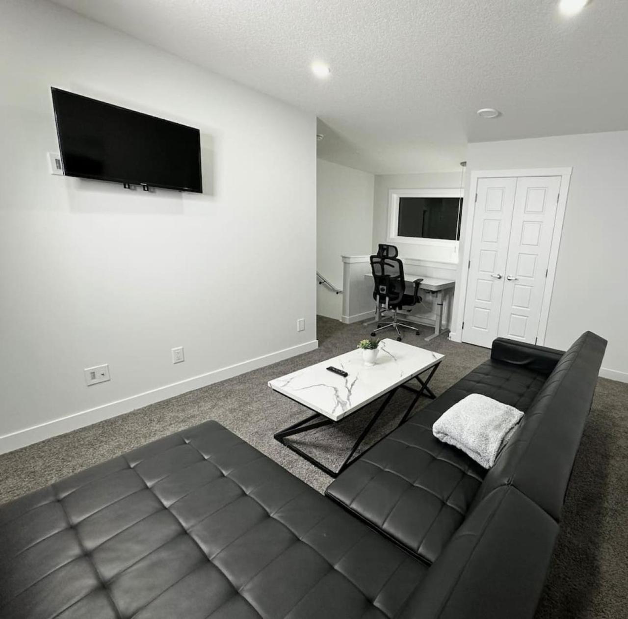 Urban Haven, Spacious New Build