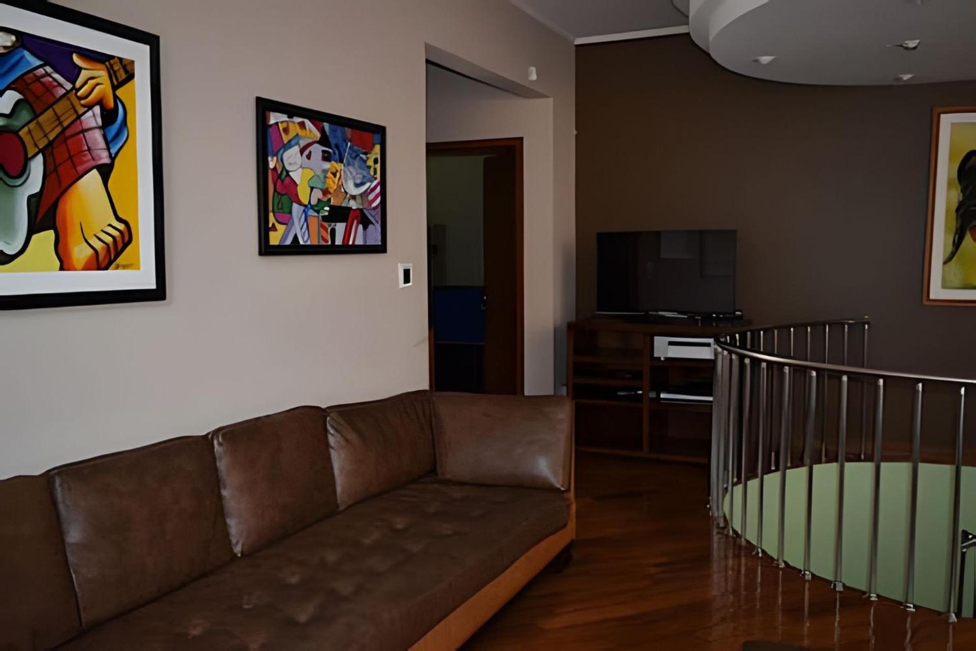 Recanto com Piscina, Gourmet, Lareira e Playground