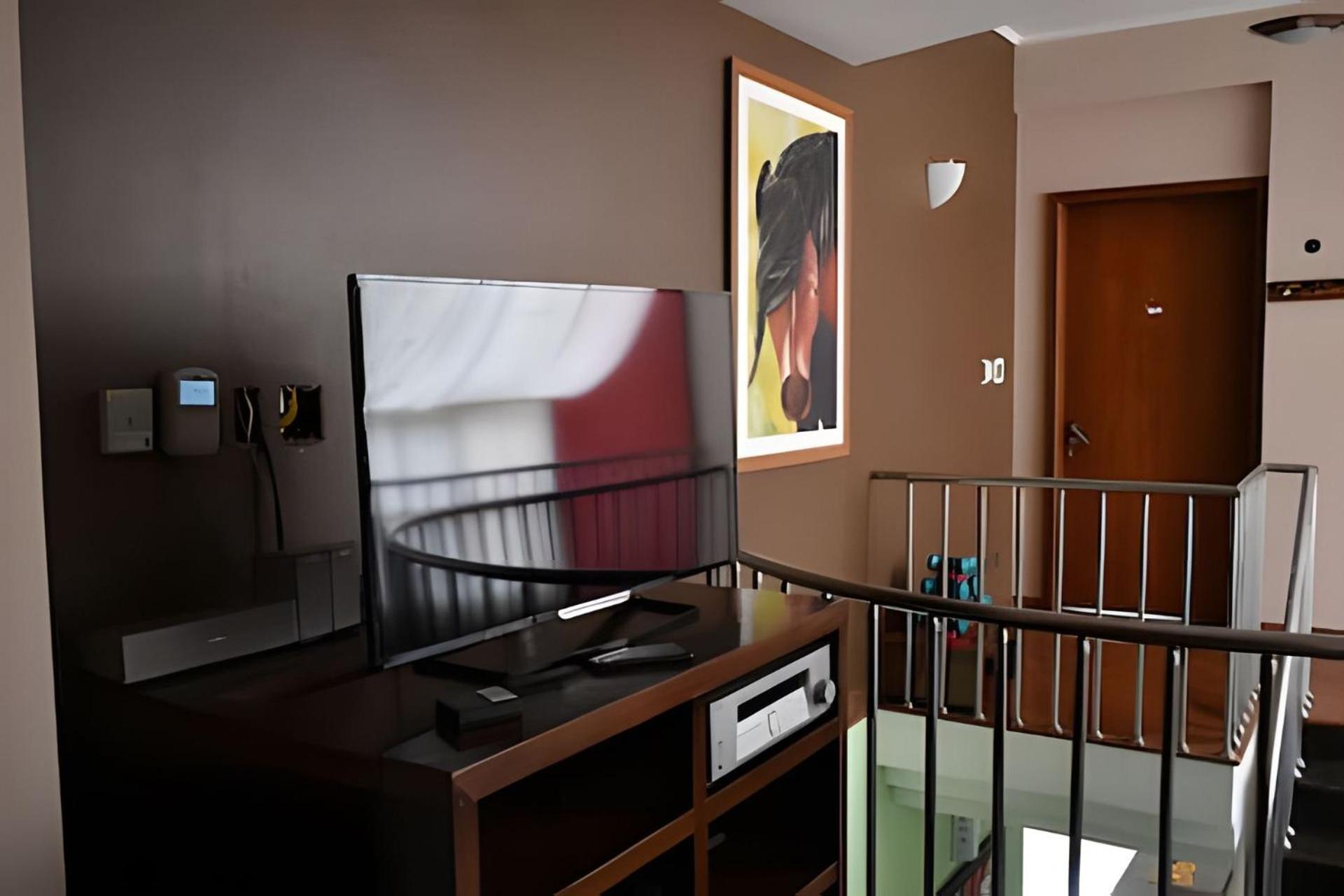 Recanto com Piscina, Gourmet, Lareira e Playground
