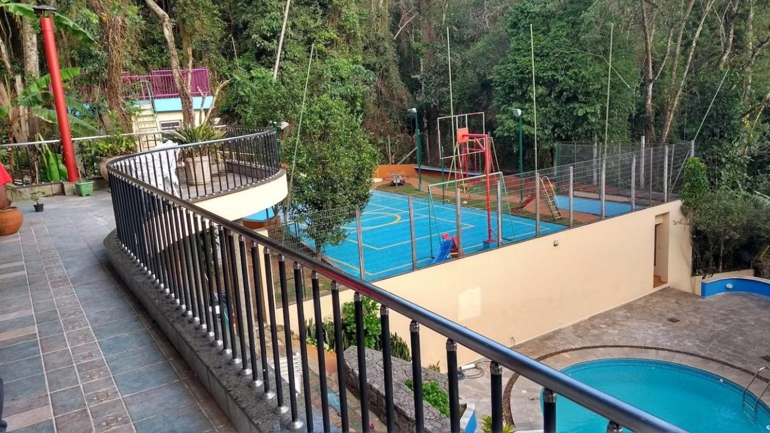 Recanto com Piscina, Gourmet, Lareira e Playground