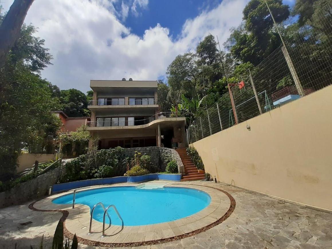 Recanto com Piscina, Gourmet, Lareira e Playground