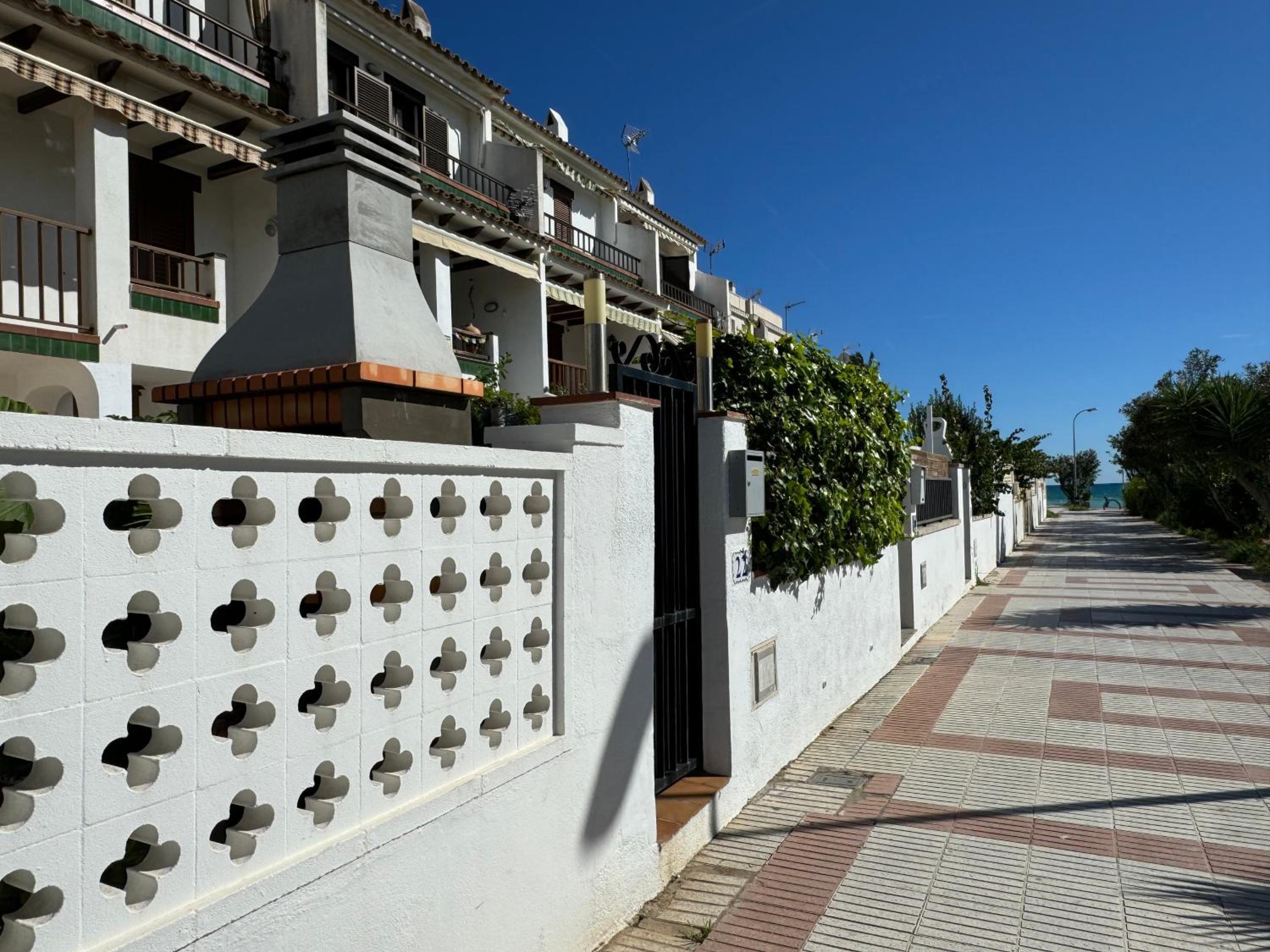 Espectacular Sunny House in the beach