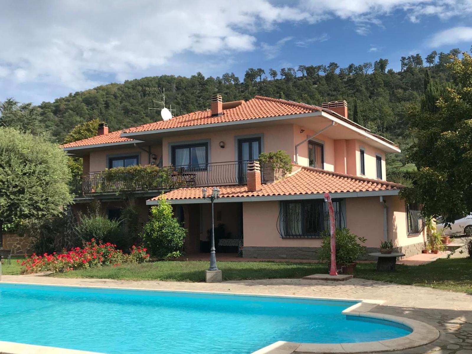Villa Montesegnale