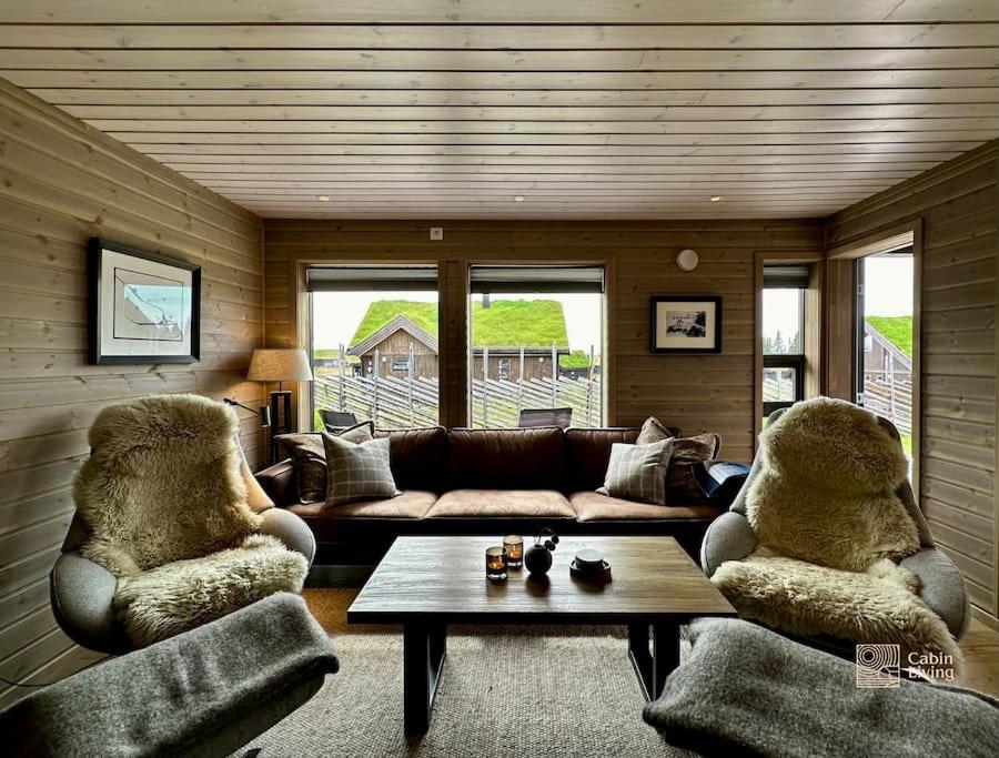 High standard cabin at Sjusjøen sauna, hot tub & ski trails right outside view 2