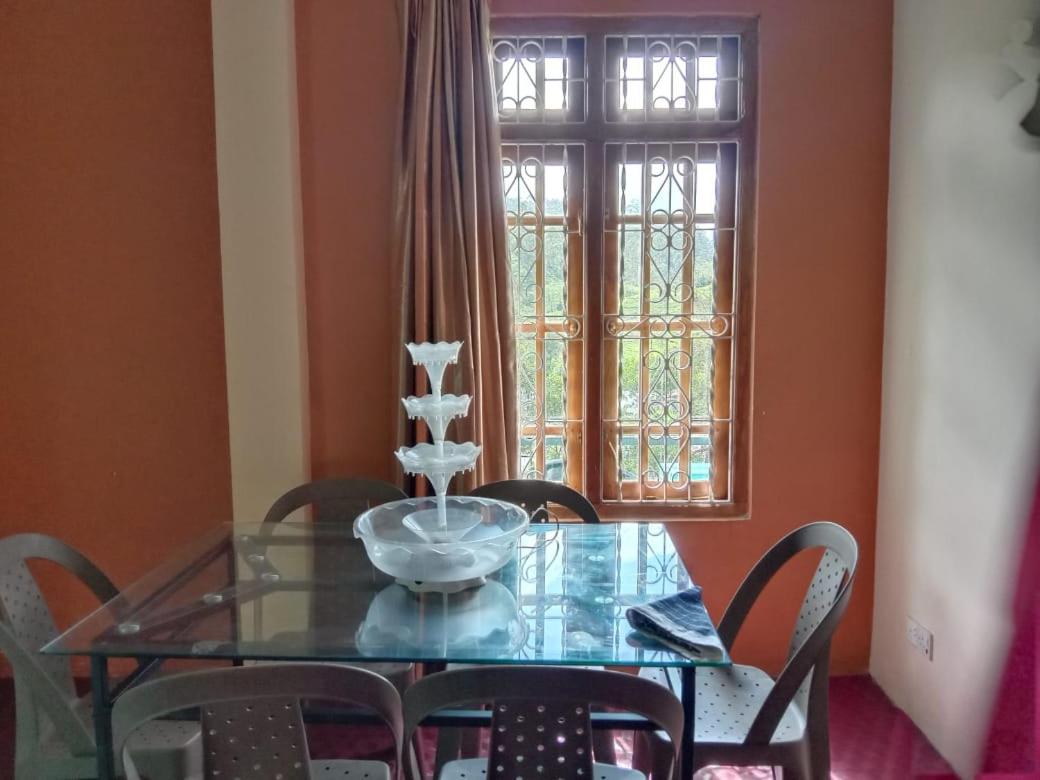 Shane HomeStay