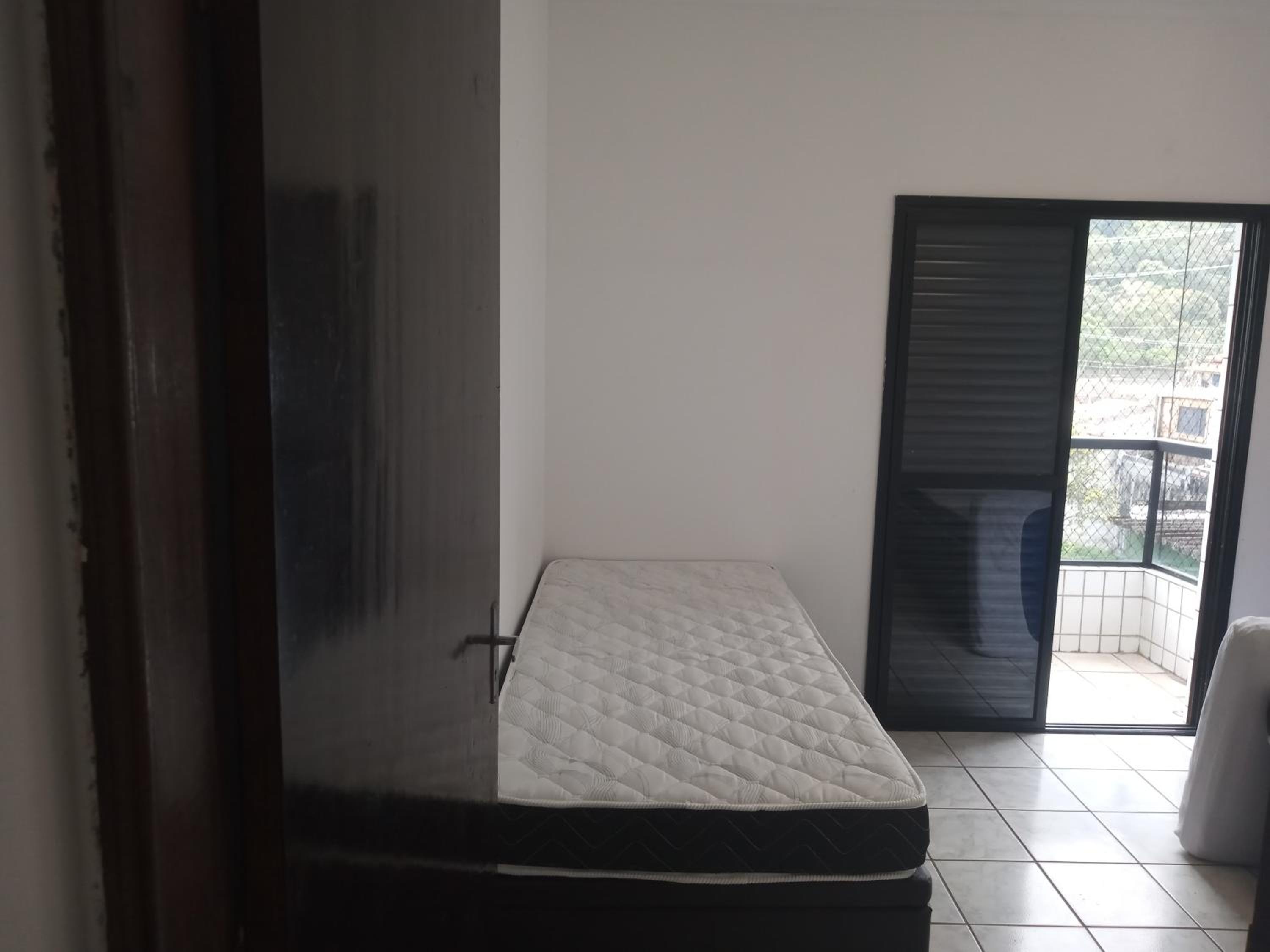 AP centro100 MTS da praia 2 andar escada e wifi