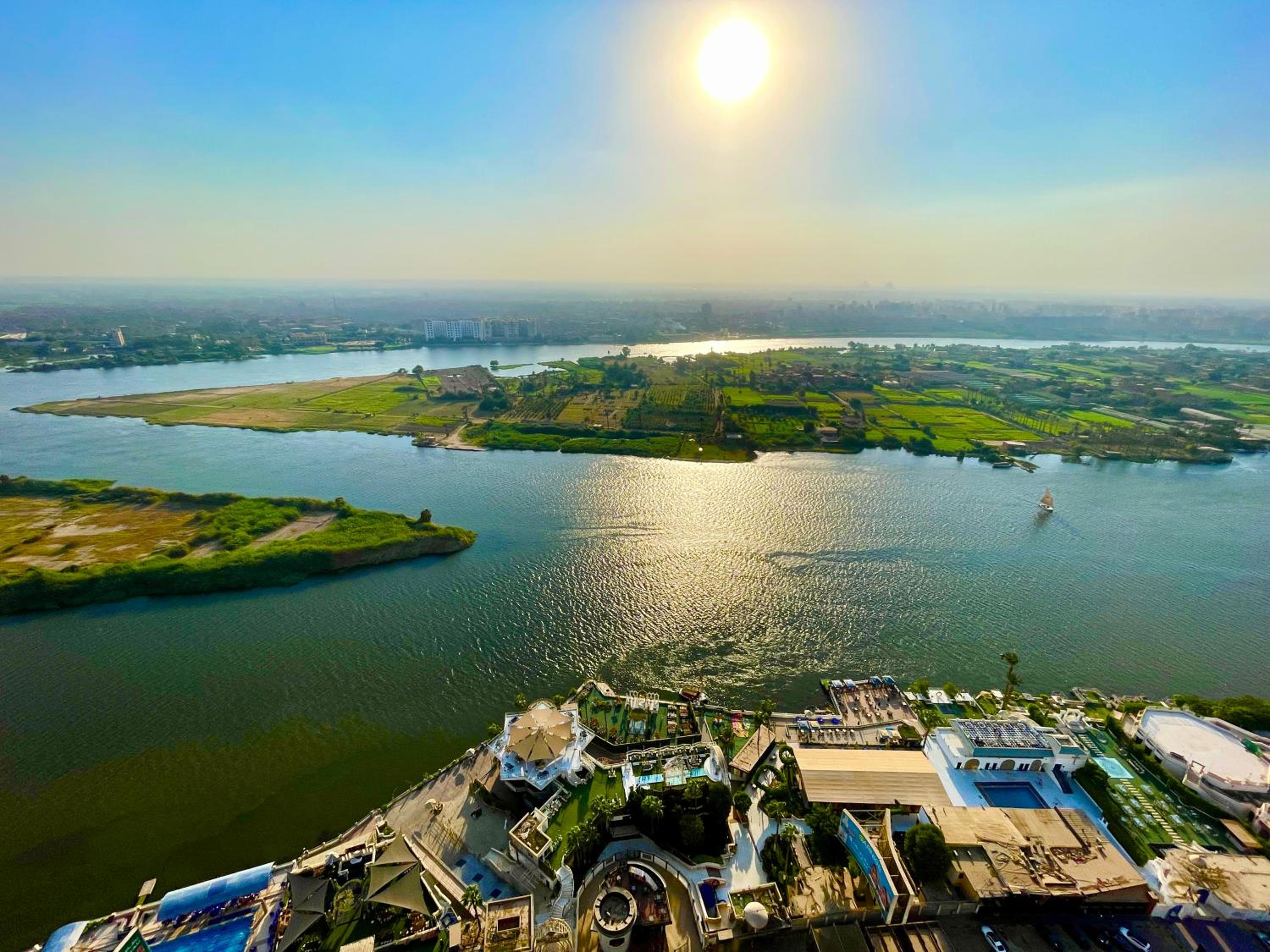 Lux Living Overlooking The Nile