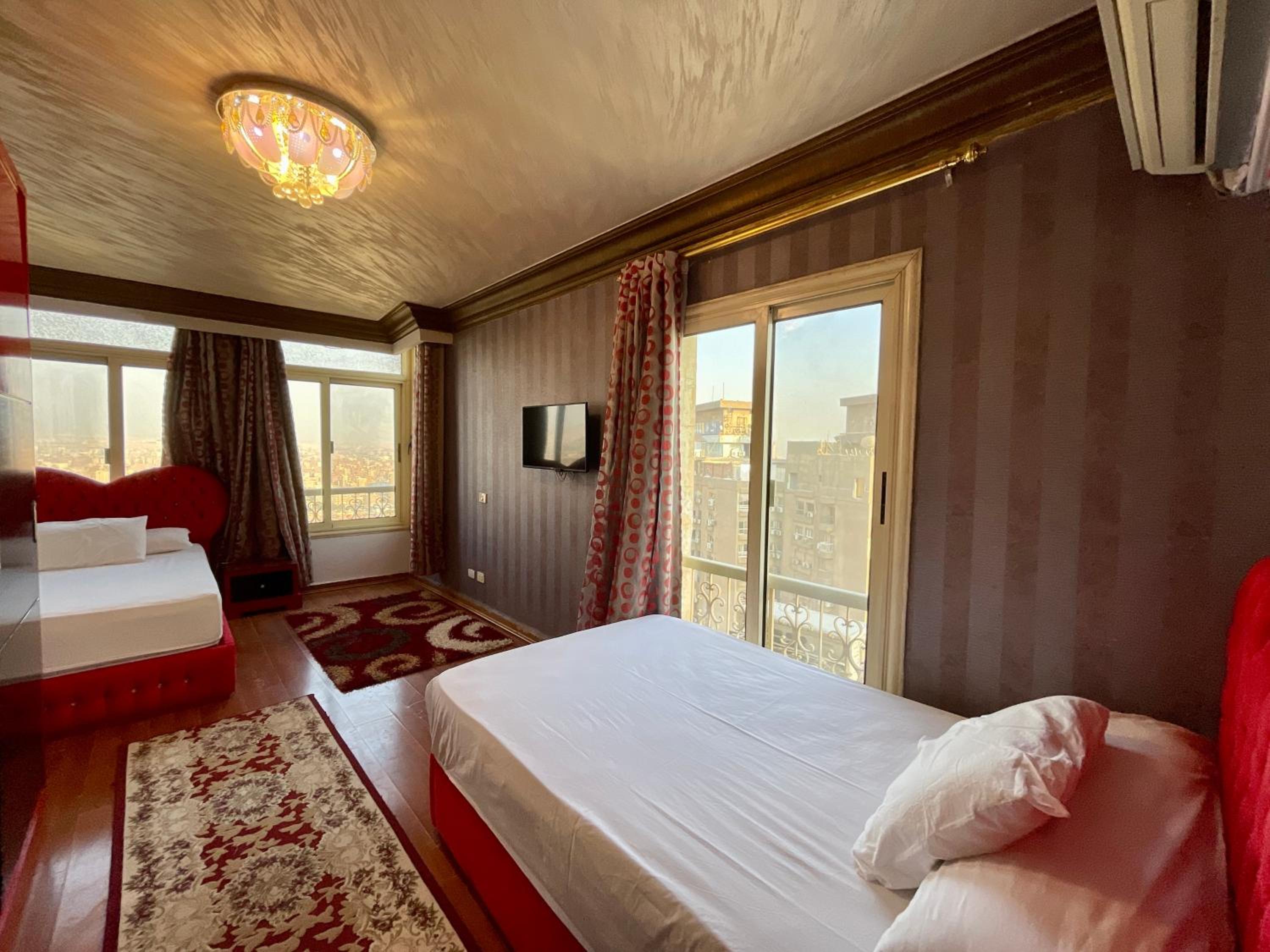 Lux Living Overlooking The Nile